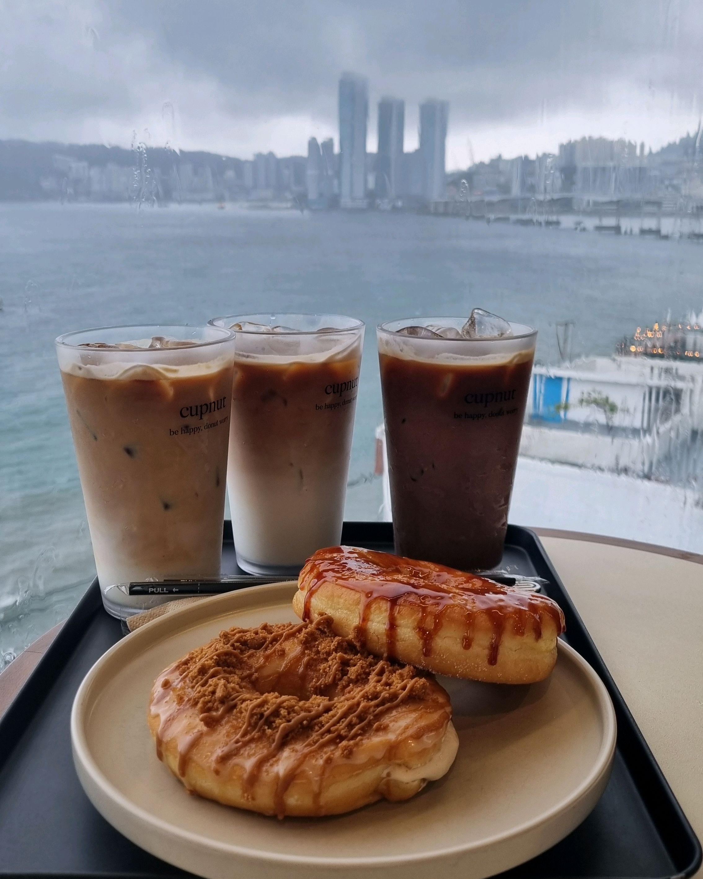 Busan Yeongdo White Yeoul Culture Village Sensitive Brunch Cafe Cupnut Busan Yeongdo Branch