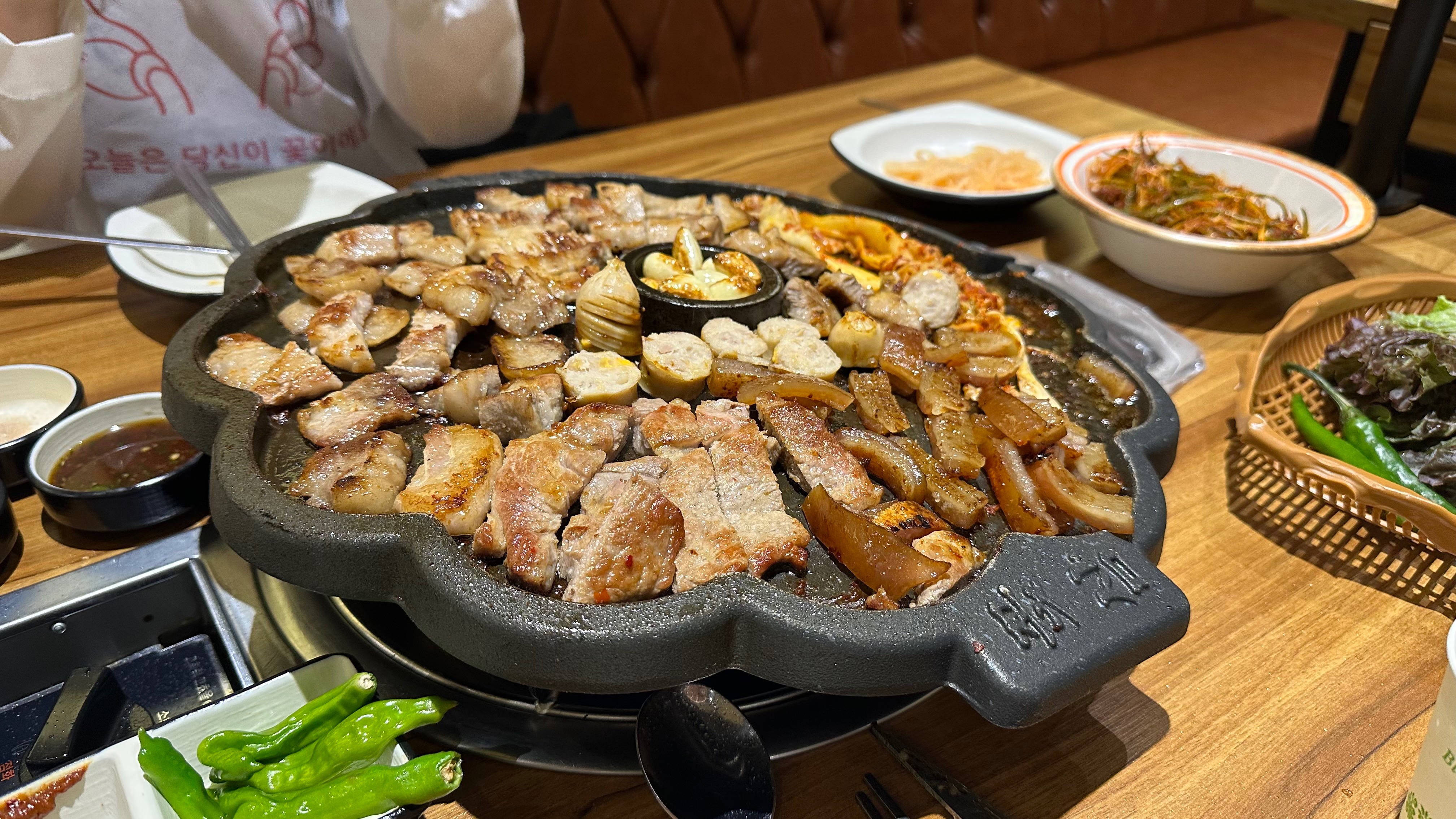 
신설동역식당 꽃삼뚜껑