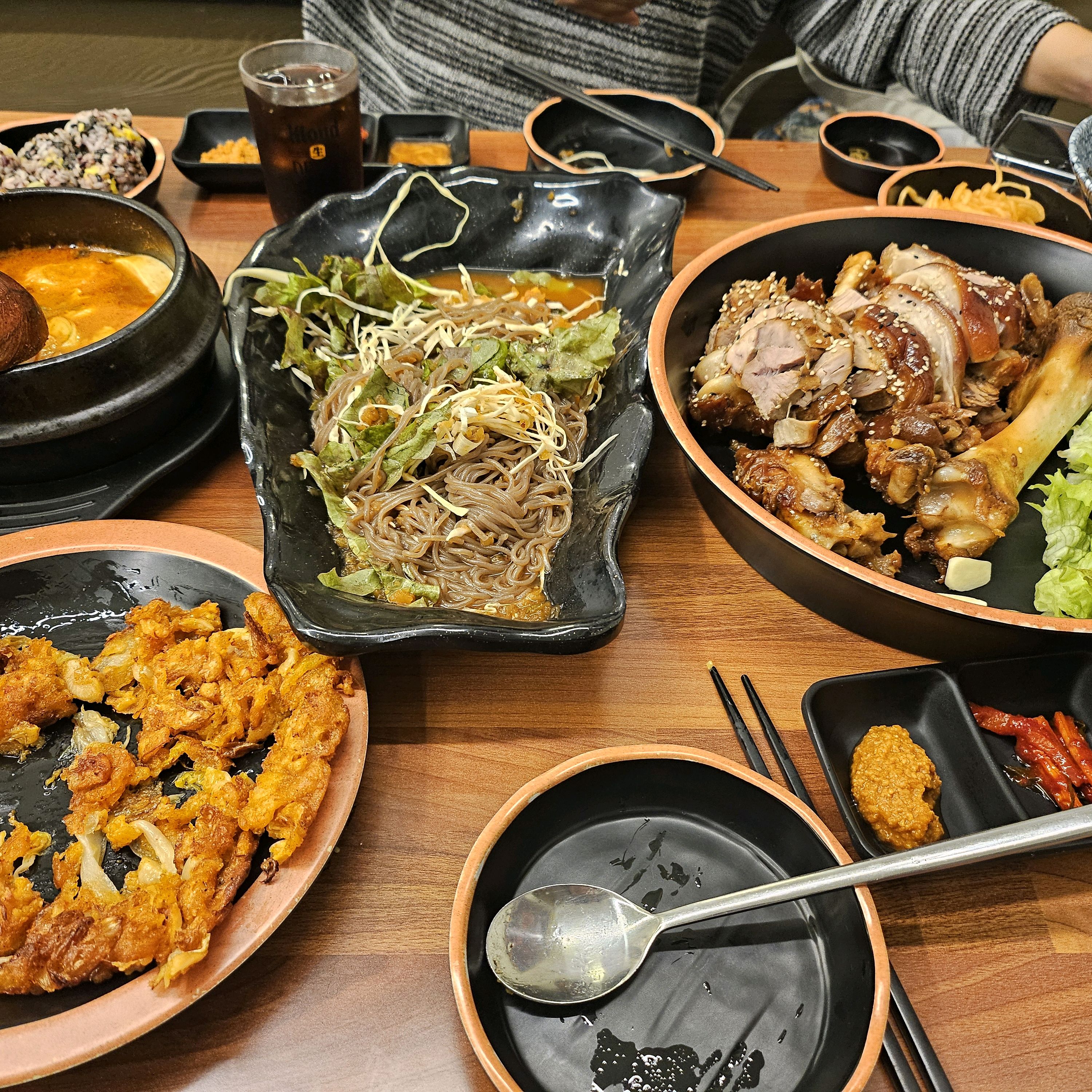 
신당역식당 위풍당당족발 신당점