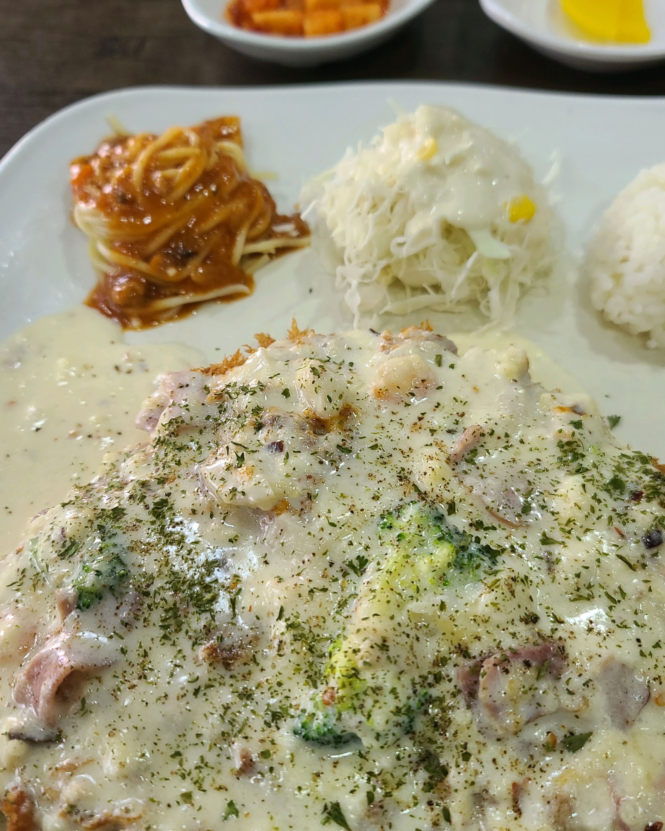 
상계역식당 돈까스먹는용만이