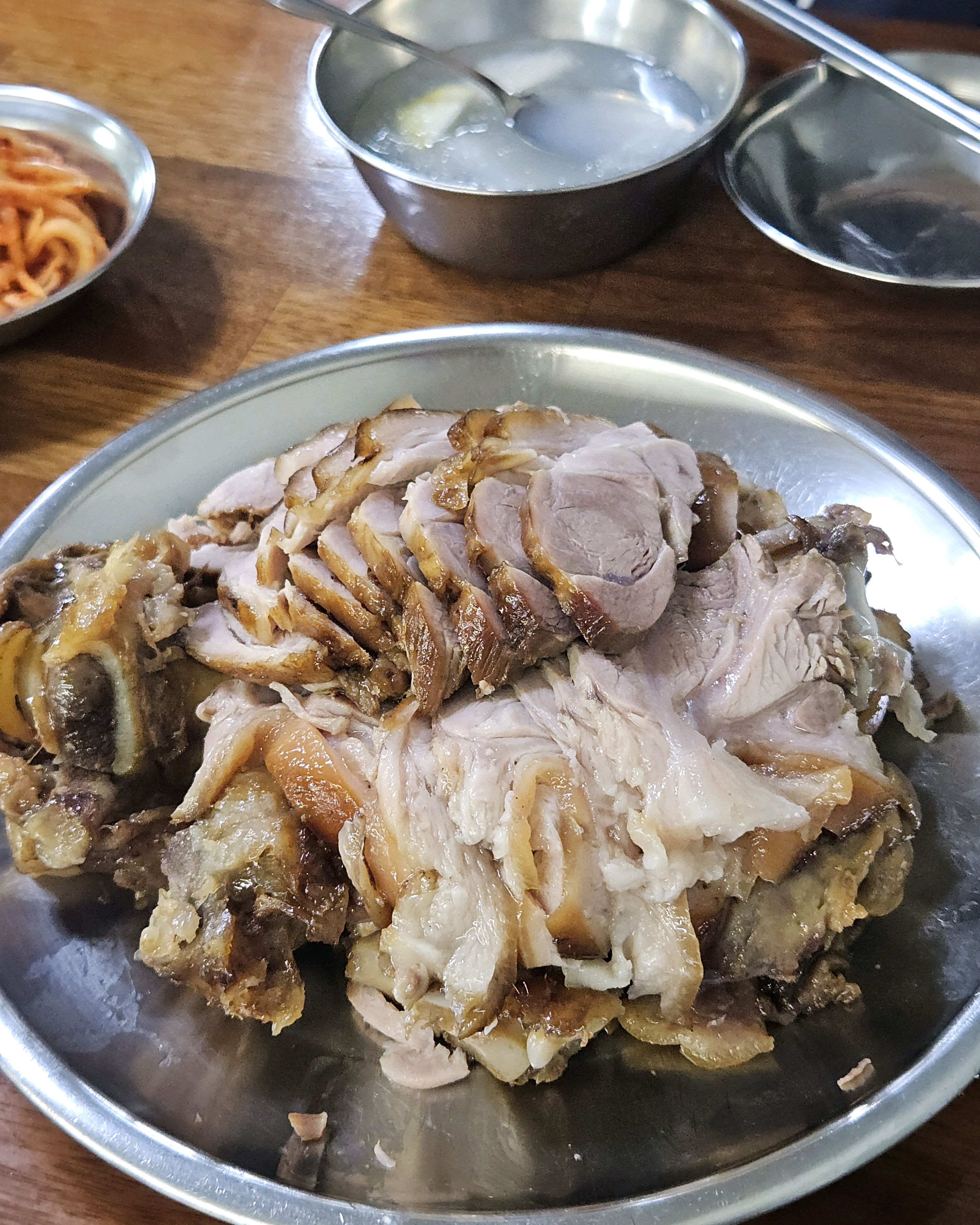 
동대입구역식당 평안도족발집