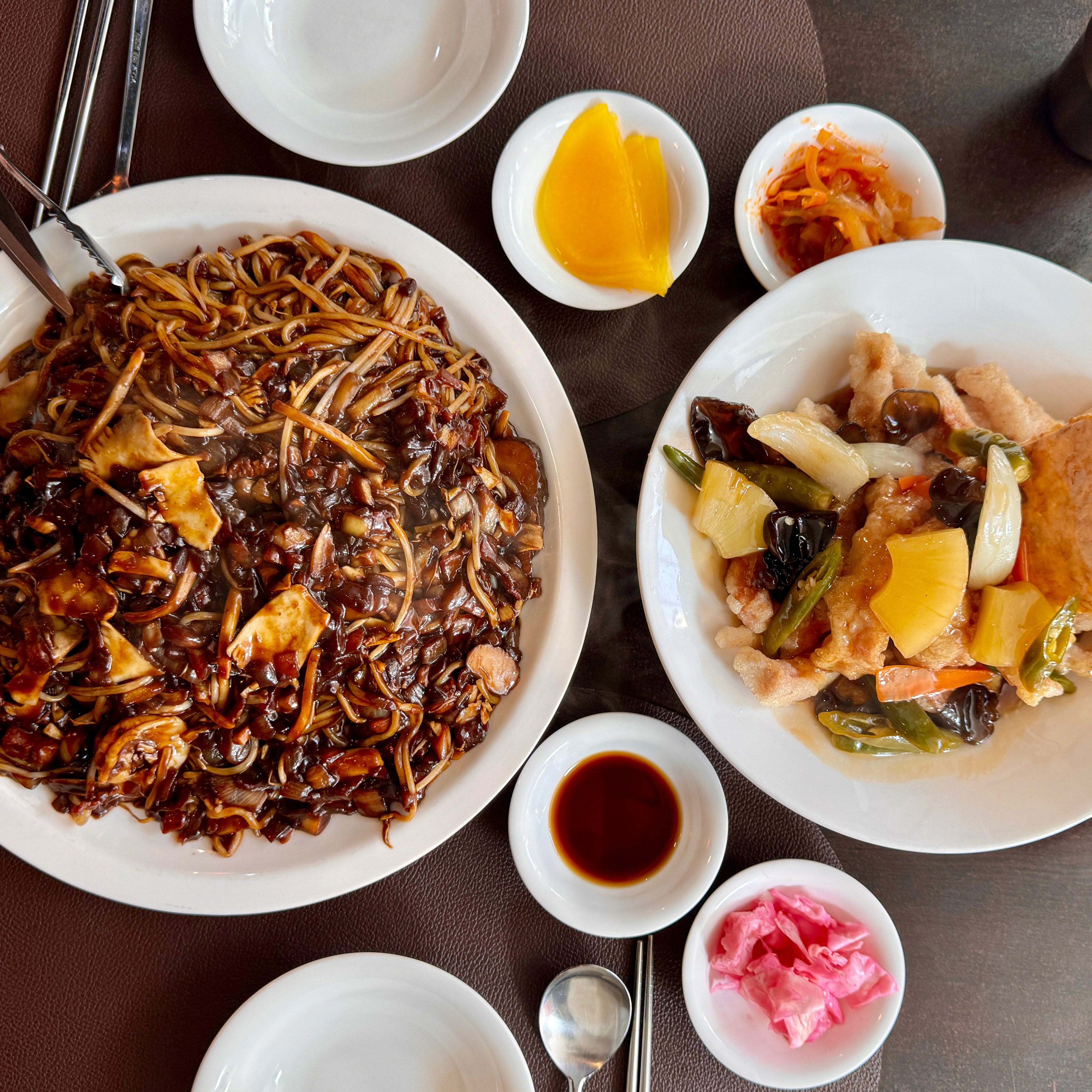
한성대입구역식당 한원