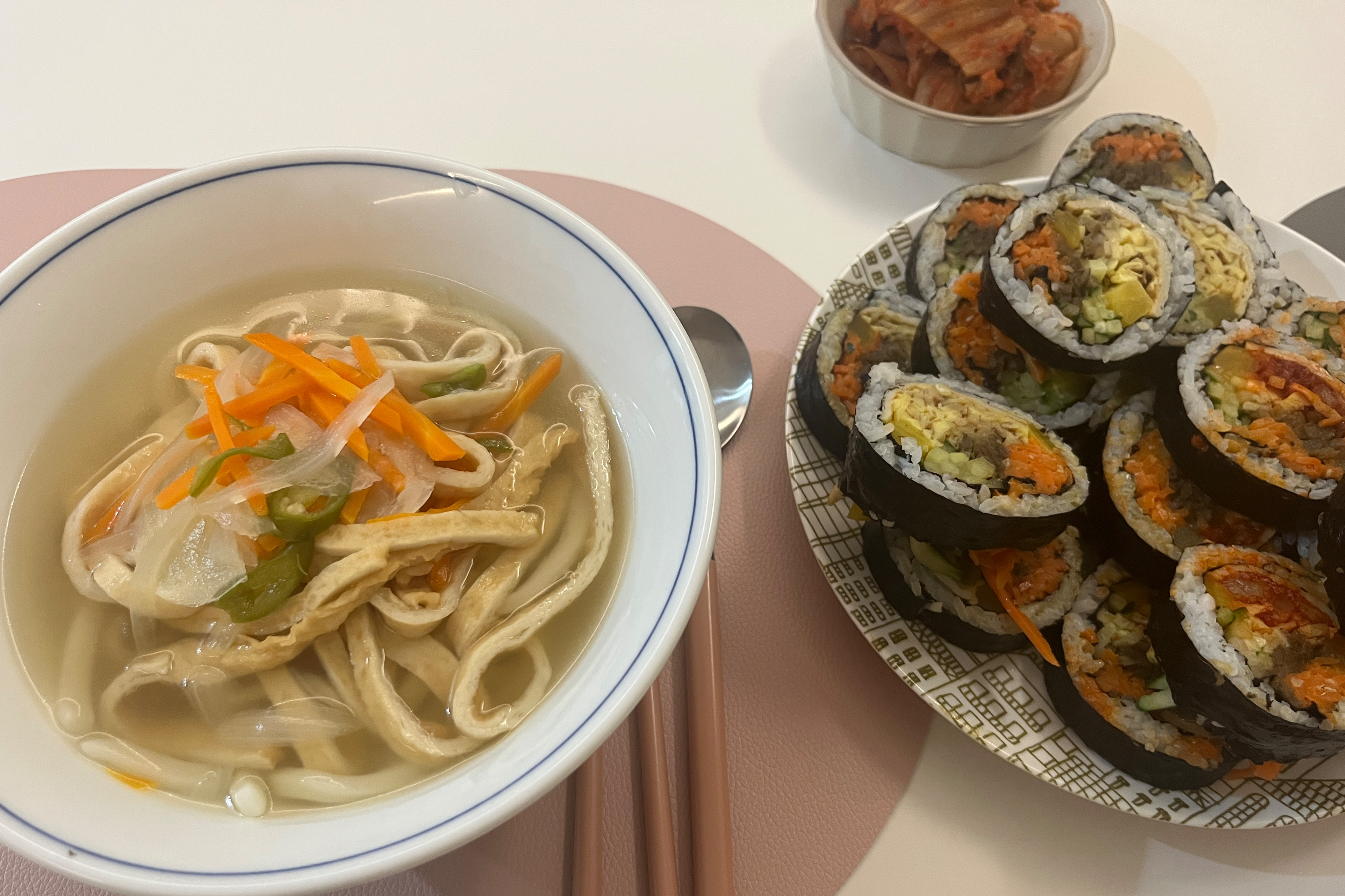 
마천역식당 최대섭대박김밥 본점직영 거여역점
