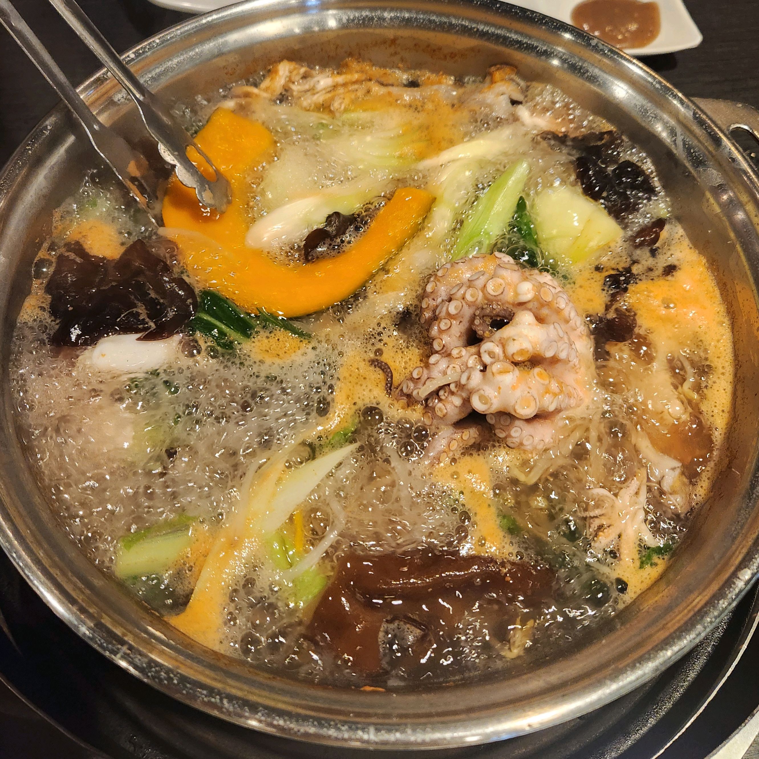 오랜만에 점심시간에 갔는데 예전보다 한산해요 - 금촌 맛집 소담촌 파주금촌점