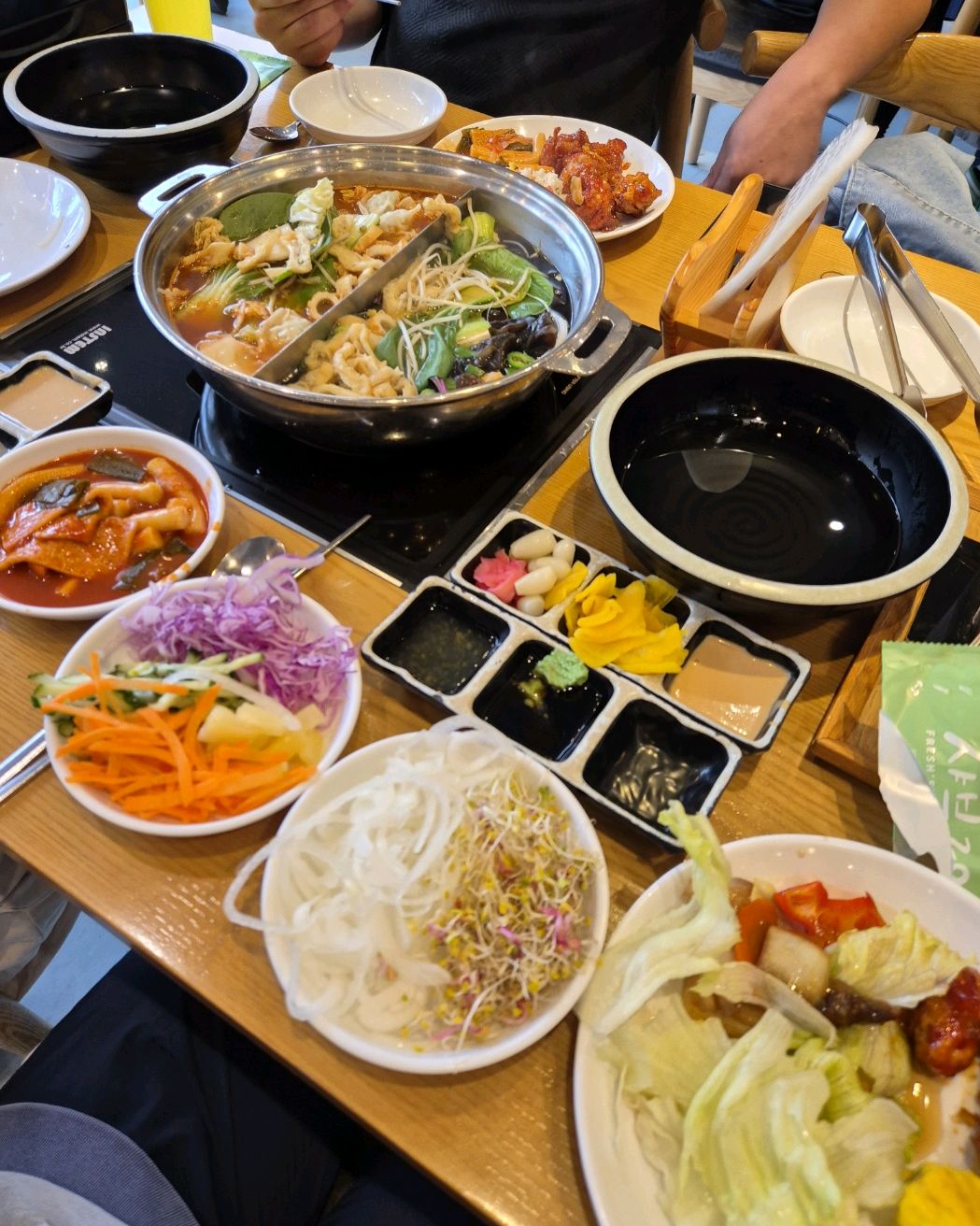 직원분들 친절하고 음식도 잘나오네요 - 포항 장성동 맛집 샤브20 포항본점
