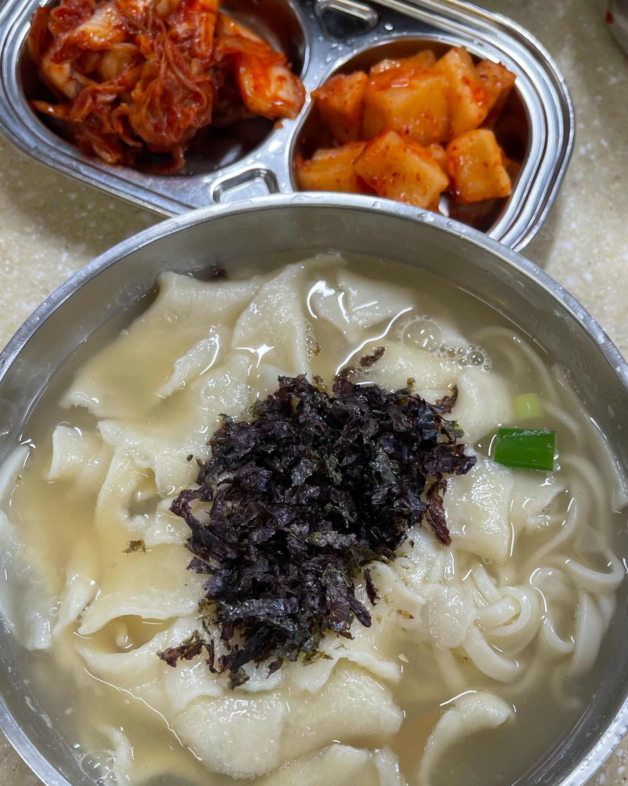 Daechi Station Restaurant Sanwolsujebi (Sanwolsujebi)