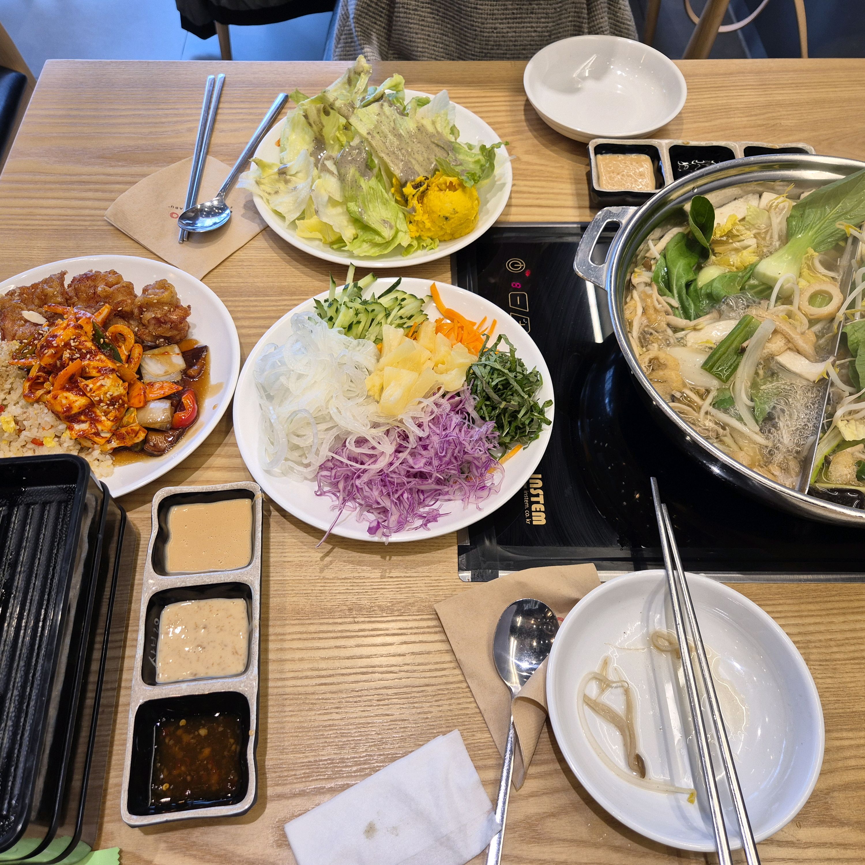 매장이 진짜 넓고 음식 신선합니다. - 양산 증산 맛집 샤브20 양산증산점