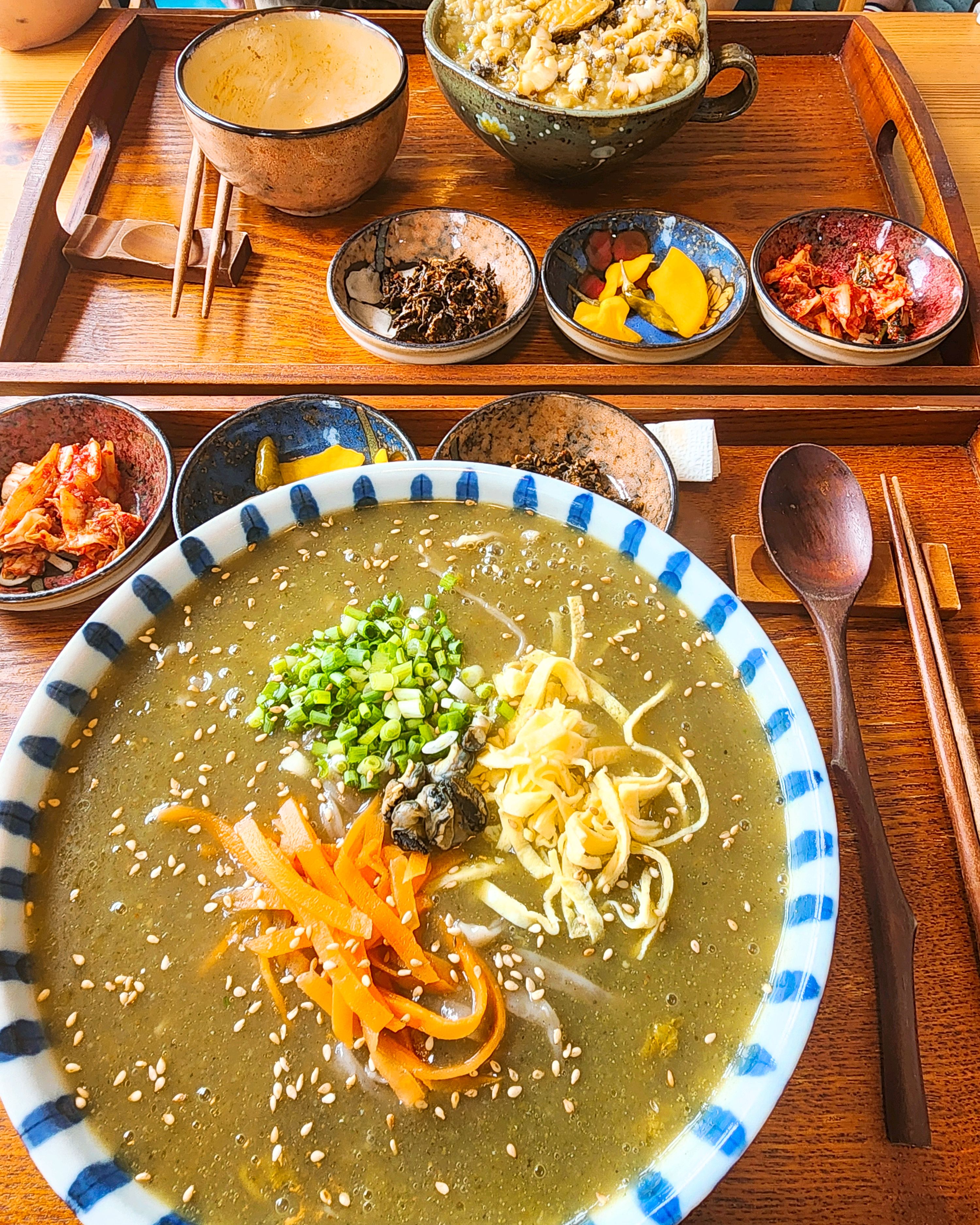 보말칼국수, 보말죽, 전복죽 정갈하고 깔끔한 맛집. - 제주 맛집 바당길 서귀포점