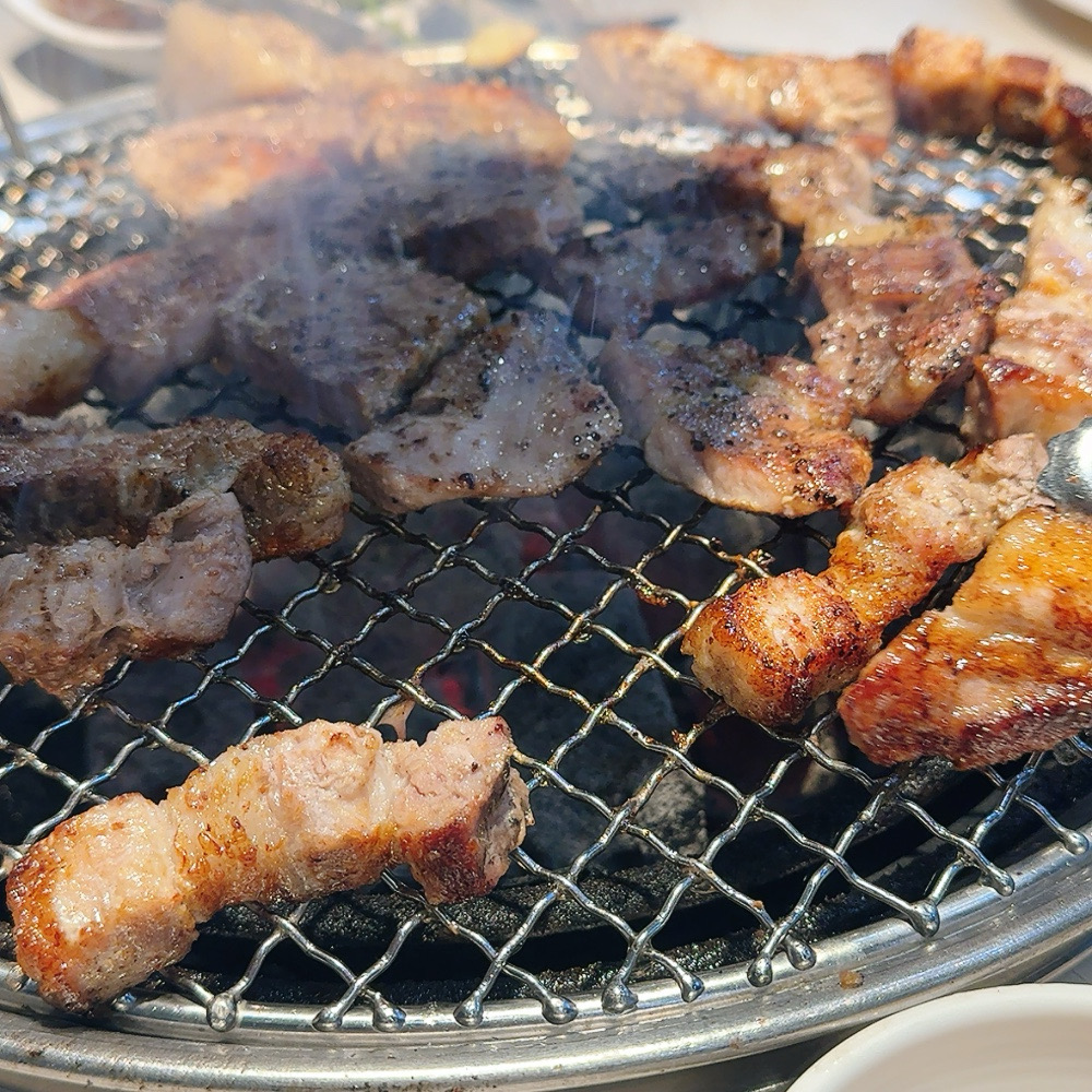 리모델링하고 얼마 안됐을땐 사장님이 상주하며 관리가 아주 잘 되었는데 오랜만에 가니 직원분