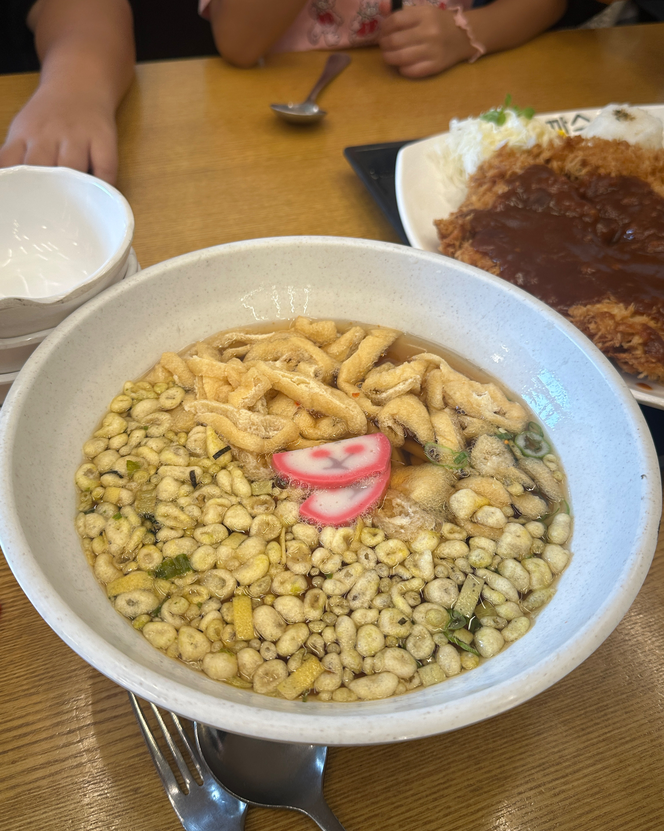 돈까스가 더 커진것같은건 기분탓일까요 ㅋㅋㅋ - 여수 학동 맛집 홍익돈까스 여수점