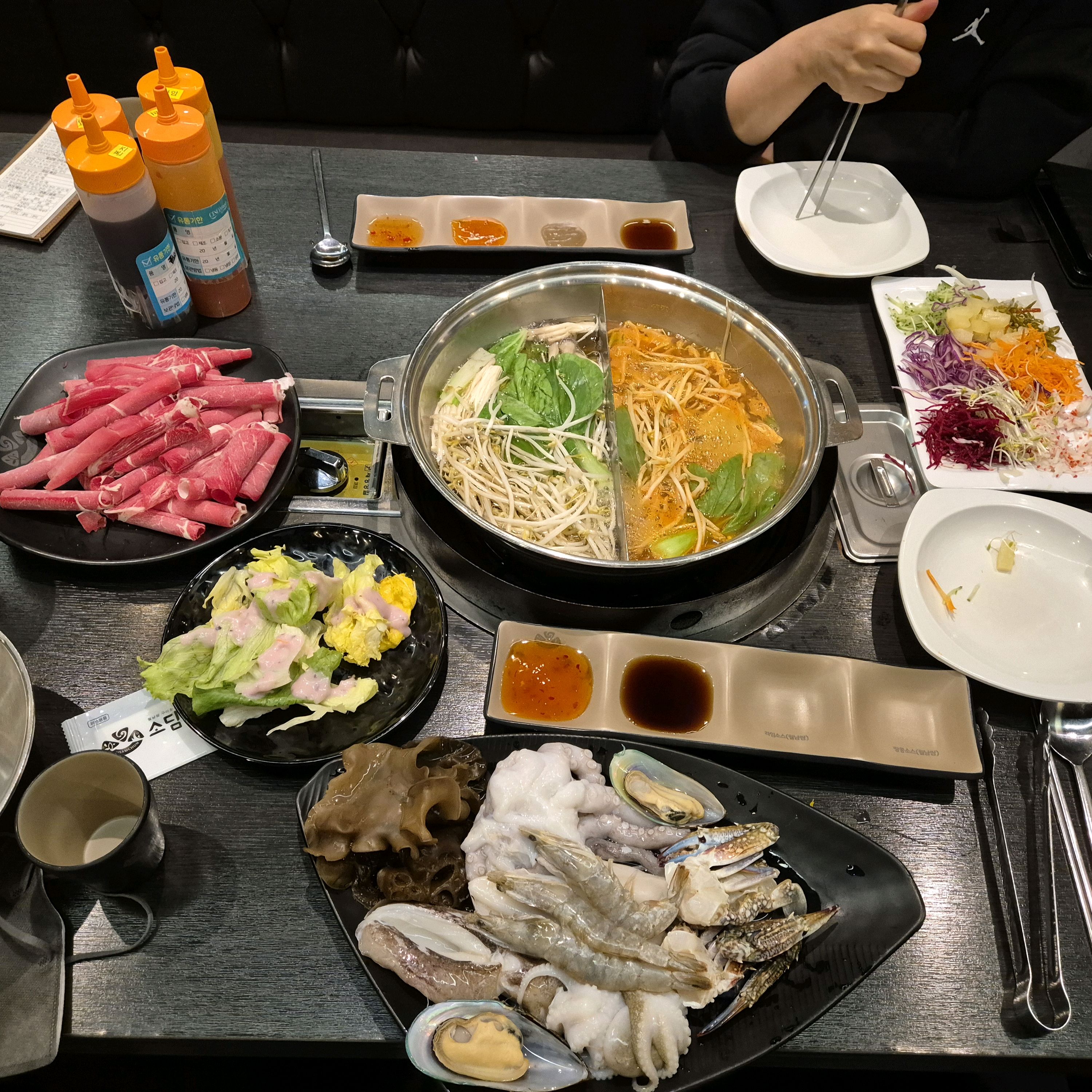 해산물 고기 야채 동시에 다양하게 즐길수 있어서 좋아요~ 특히 해물 싱싱해서 좋았어요♡ - 금촌 맛집 소담촌 파주금촌점