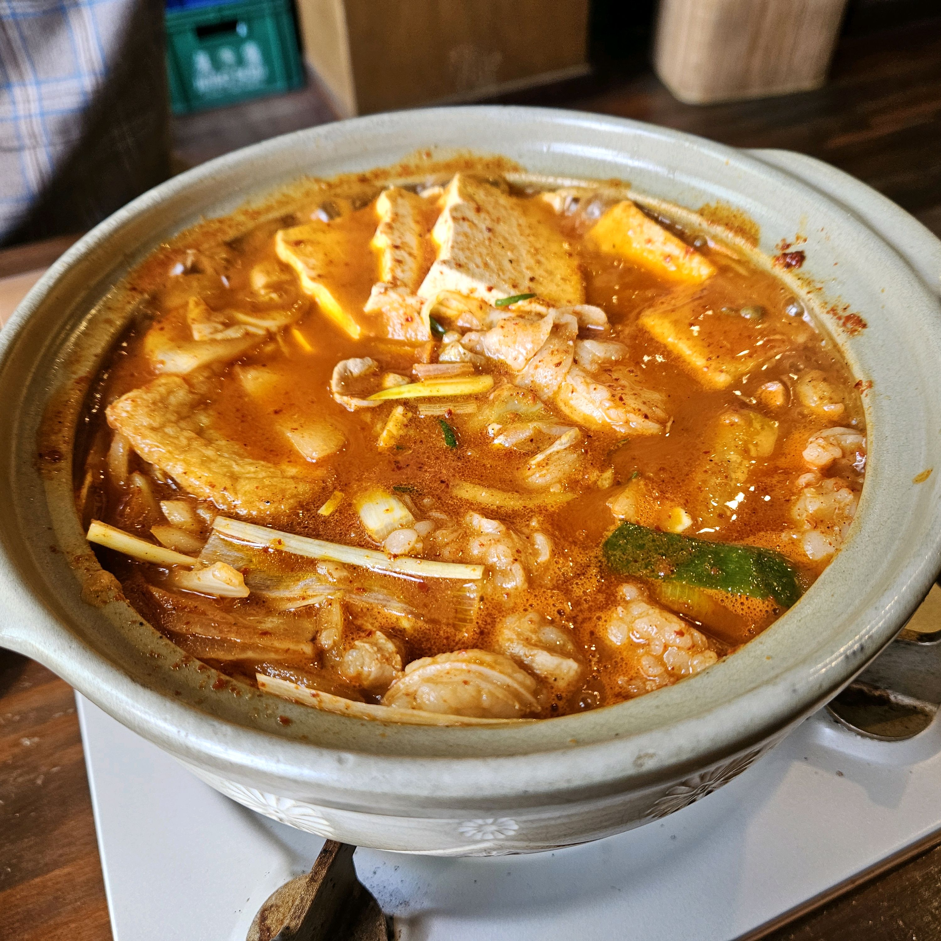 평촌역식당 호랑이굴 범계본점