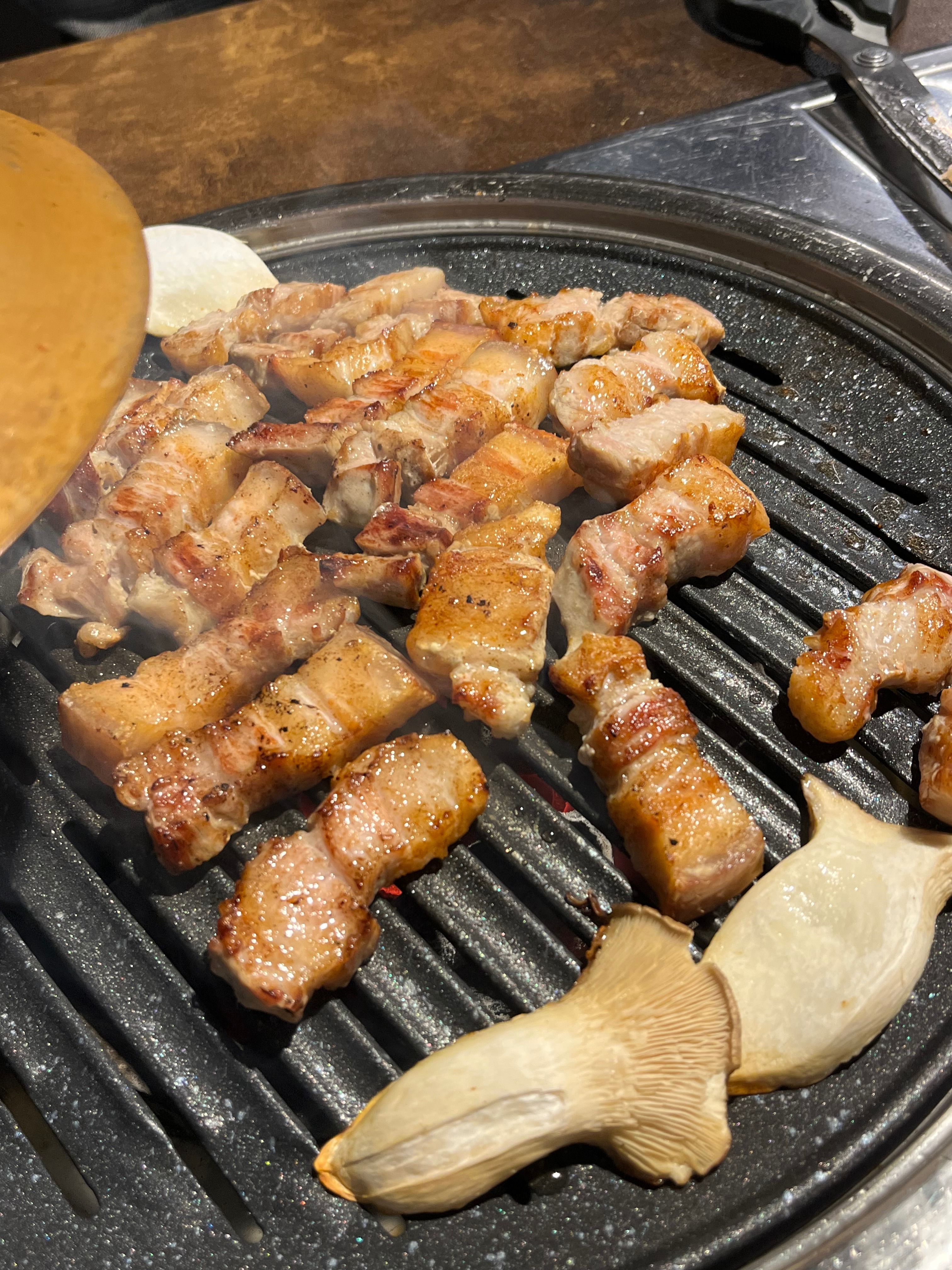 구파발역식당 운수돈 구파발점