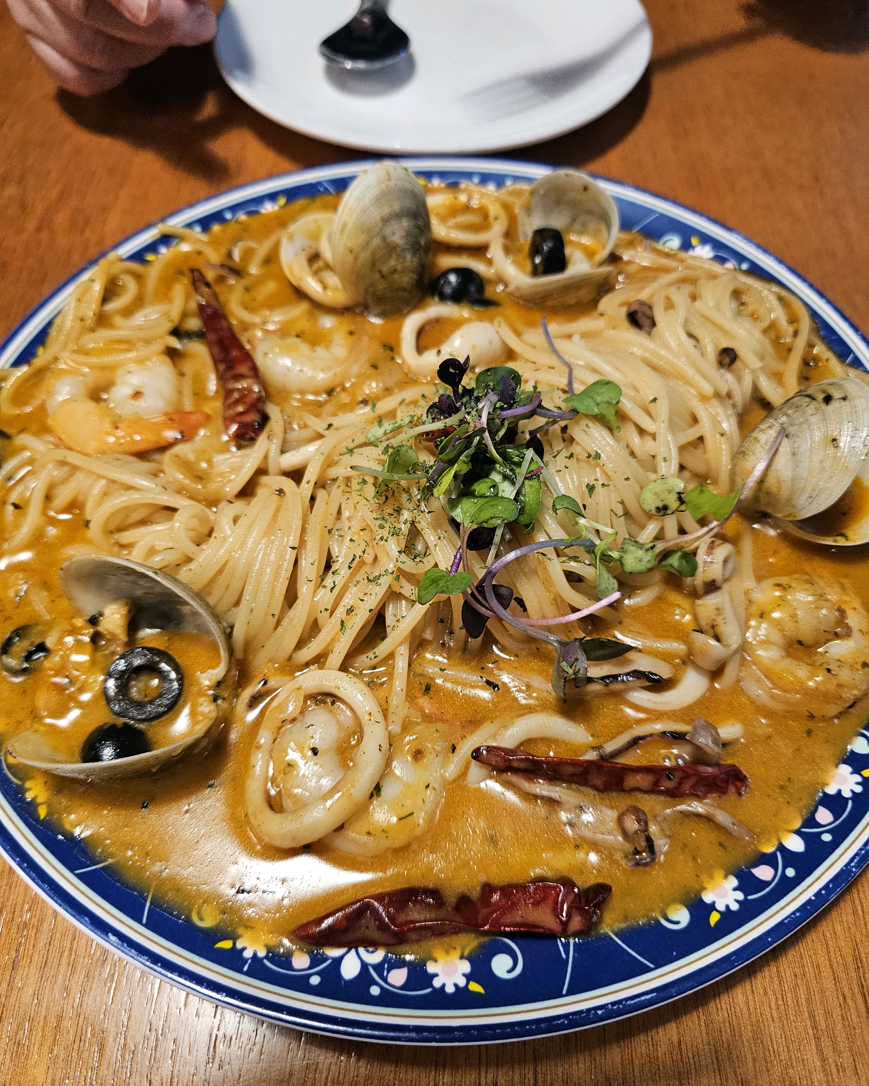 
천호역식당 로니로티 천호점