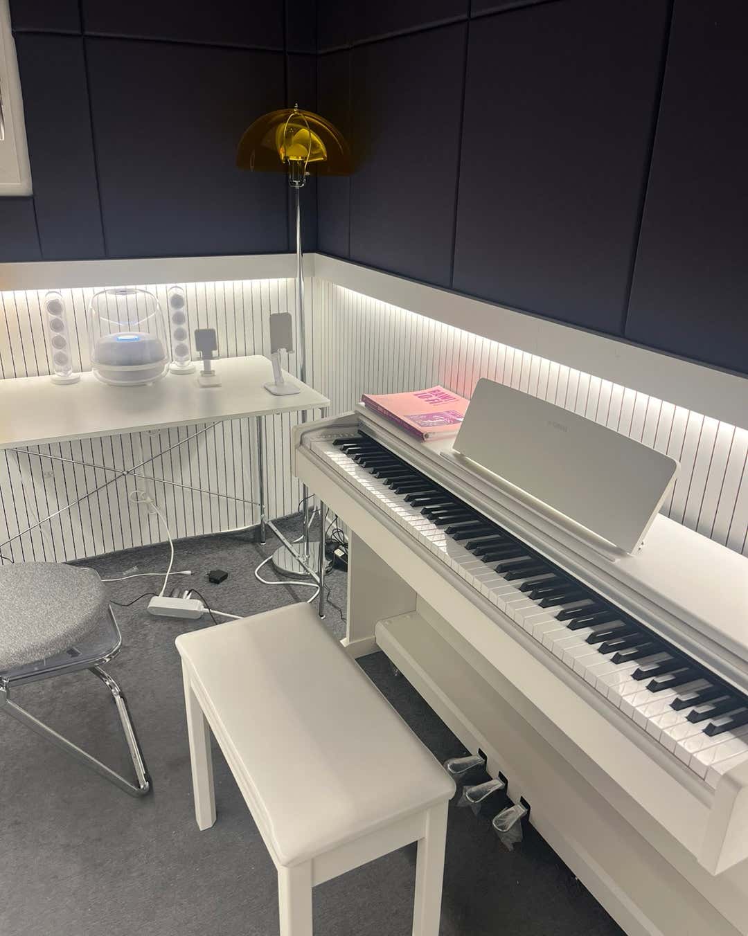 2번째 스튜디오 사진