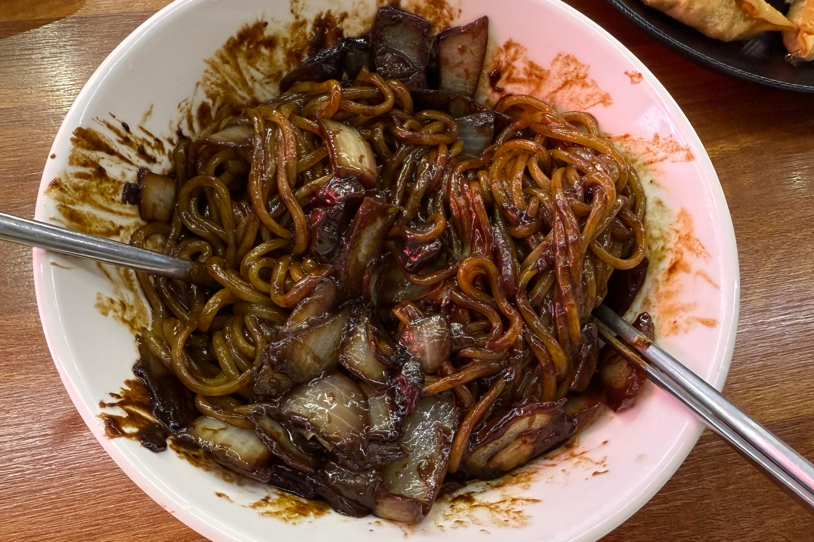 간짜장, 고추짬뽕, 군만두 먹었어요 - 권선동 맛집 동경
