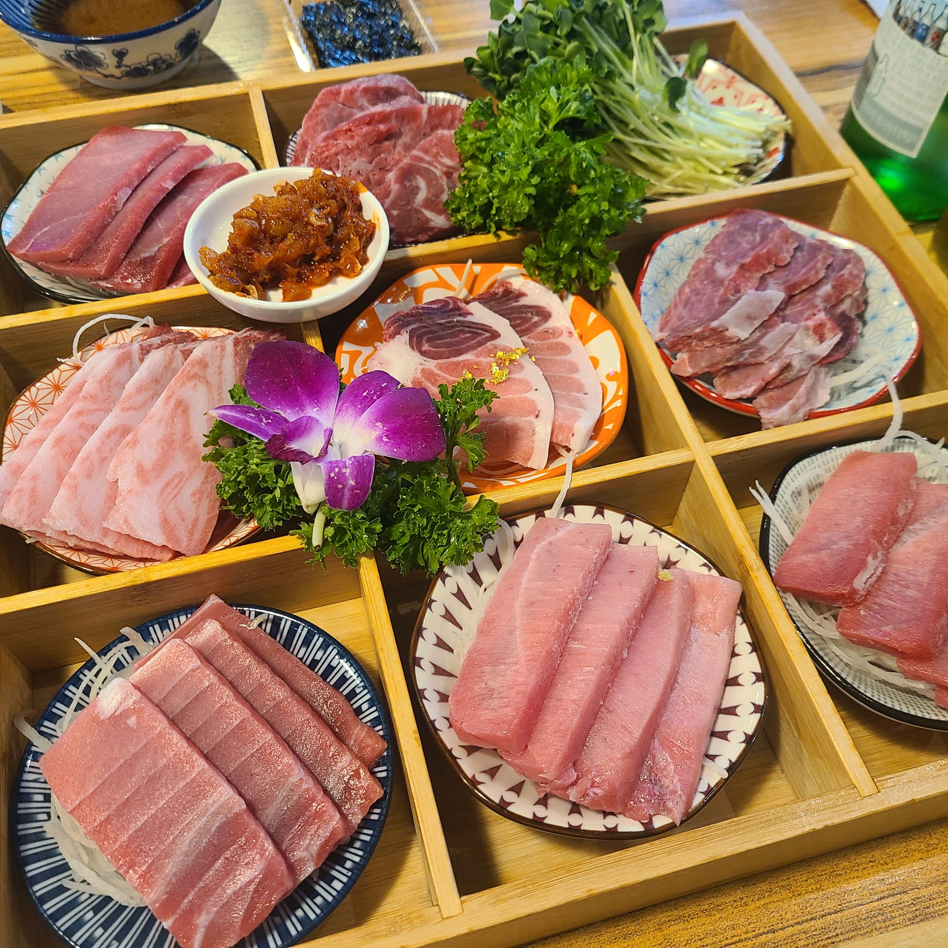 스페셜 먹었는데 퀄리티도 좋고 너무 맛있었어요! 1+1 이벤트 중이라 가성비 끝판왕이지 않