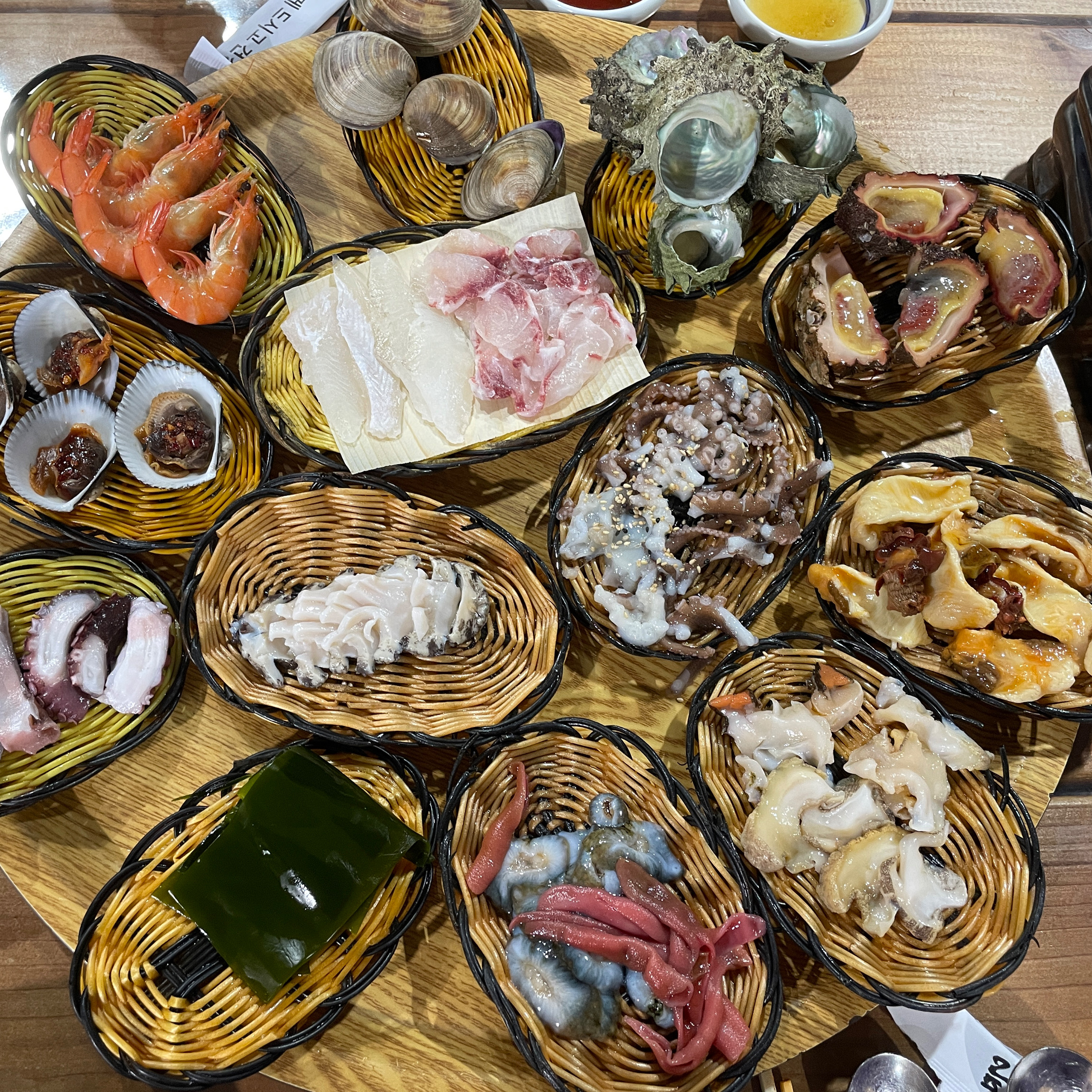  부산 기장 해녀촌 전복 전문점 연화리 전복죽 남풍