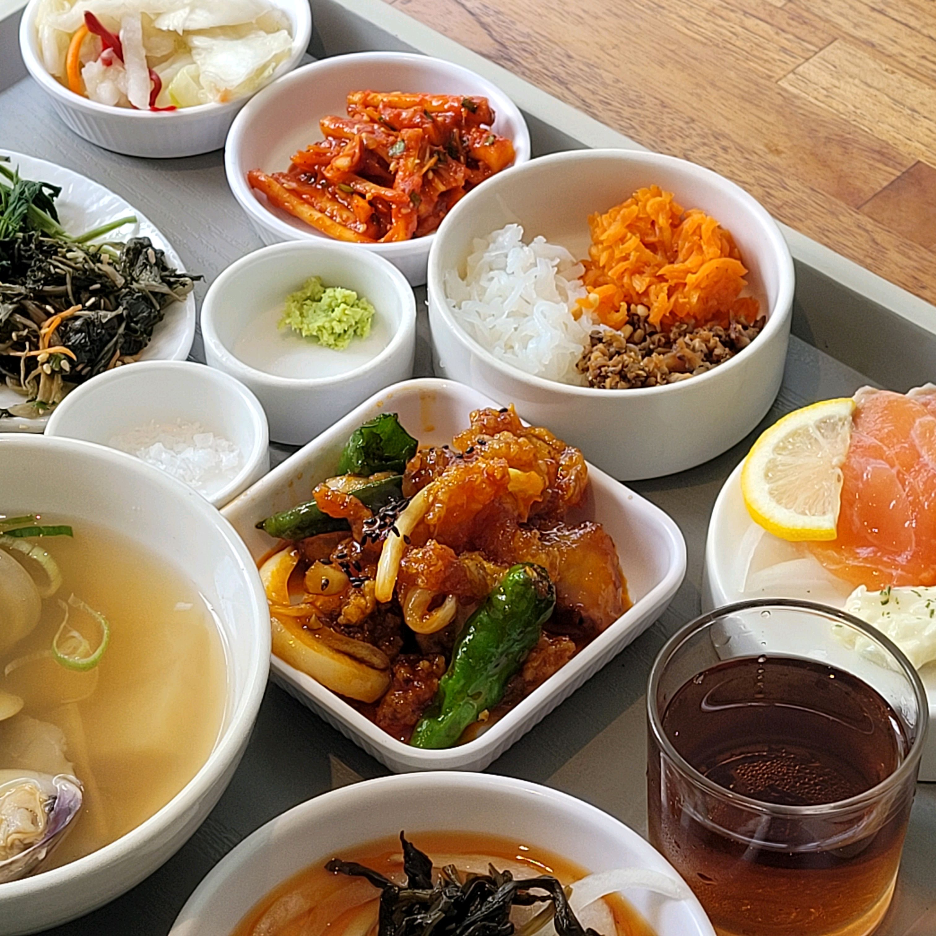 깔끔하기는 하나 - 경포대 맛집 초당화
