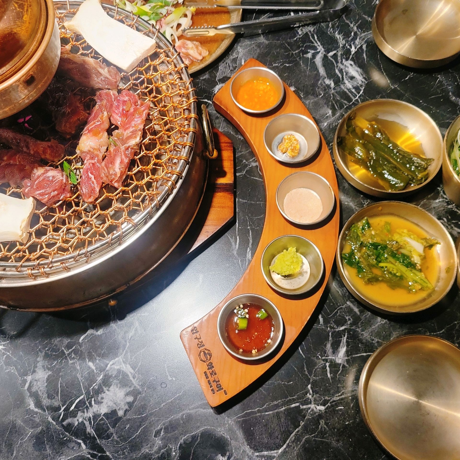 
원흥역식당 압구정화로구이 원흥삼송점