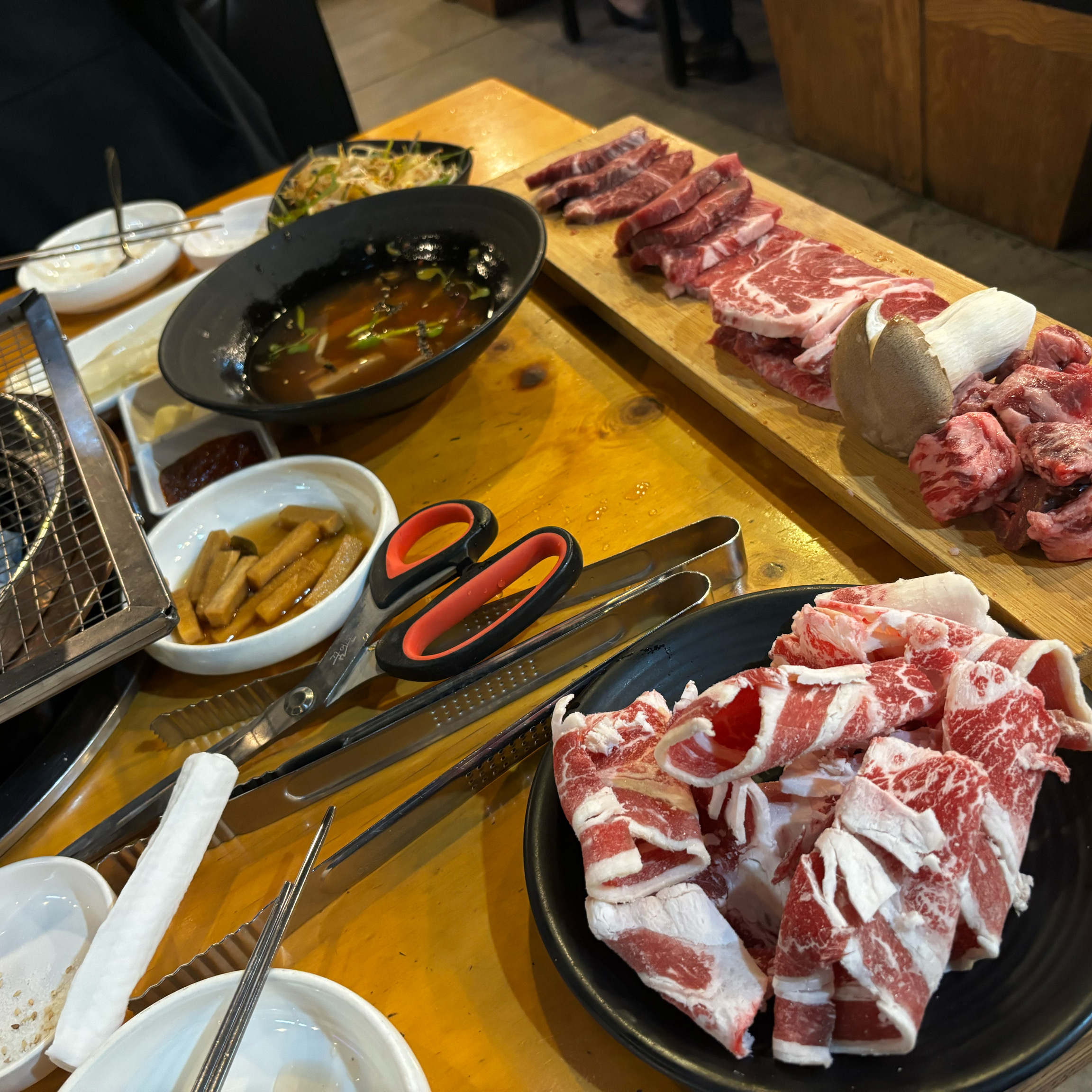 The Donghak Station Restaurant is full of excitement