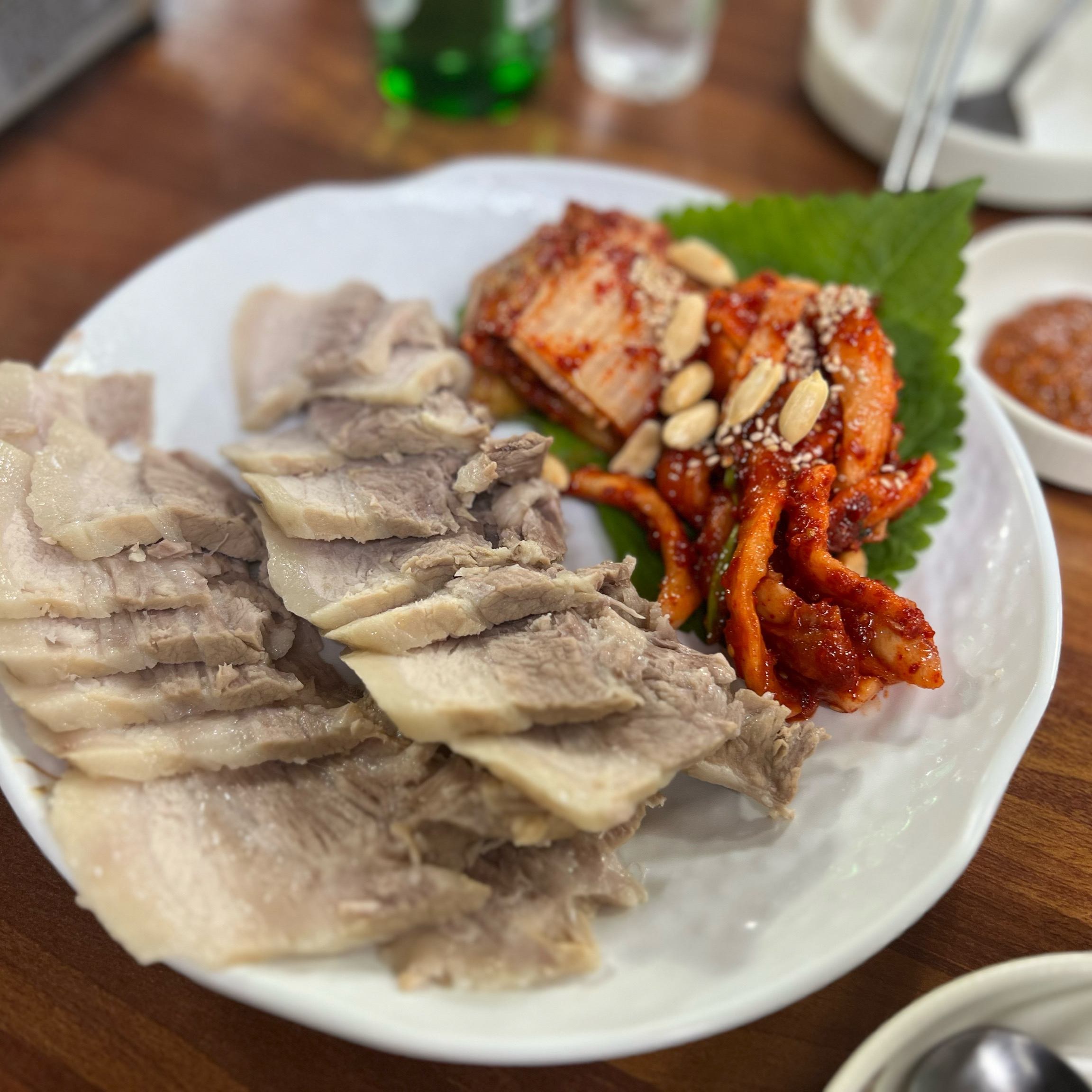 [광화문 맛집 종로3가 장군굴보쌈] 직접 가본 로컬 리뷰