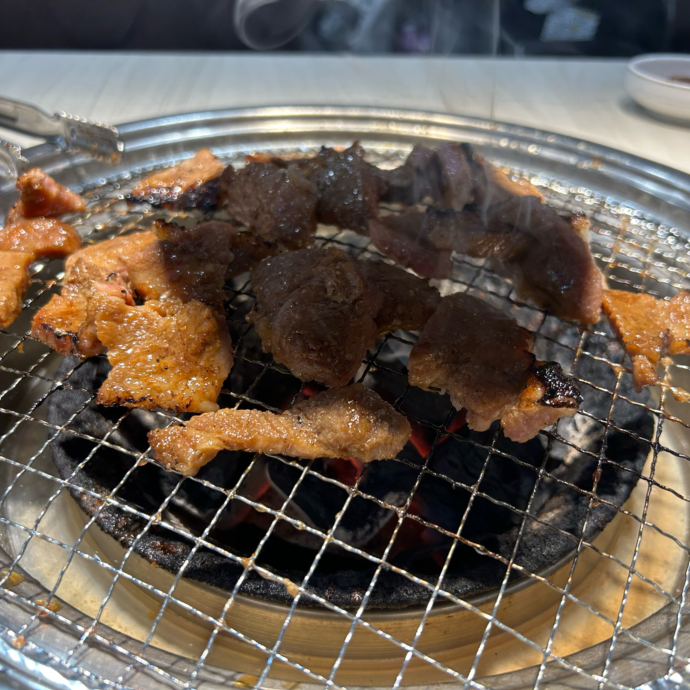 진심 할머니가 친절하고 좋긴 했는데, 중국 손님들이 너무 많아서 재료가 넉넉하지가 않았어요