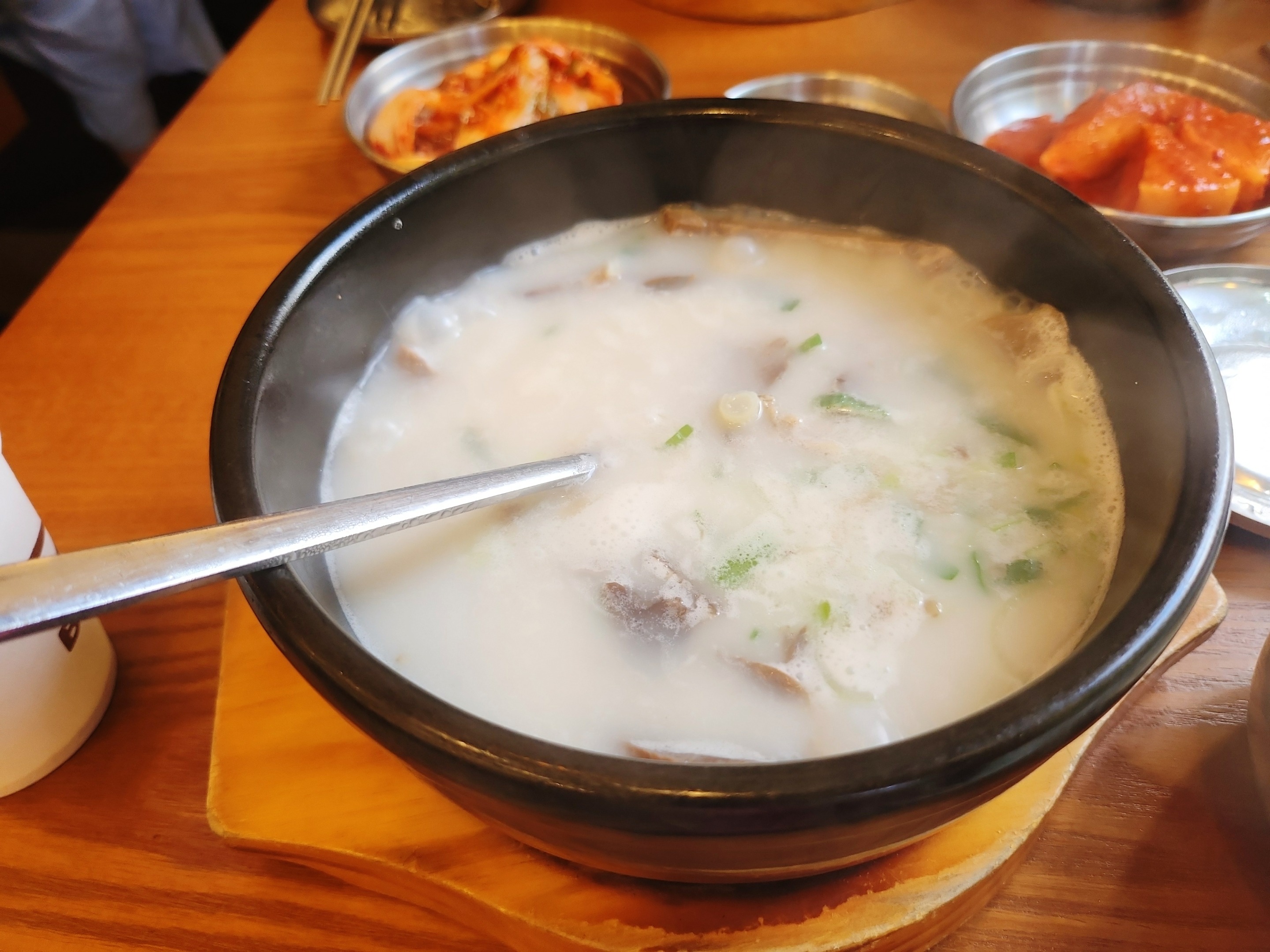 본설렁탕 이미지