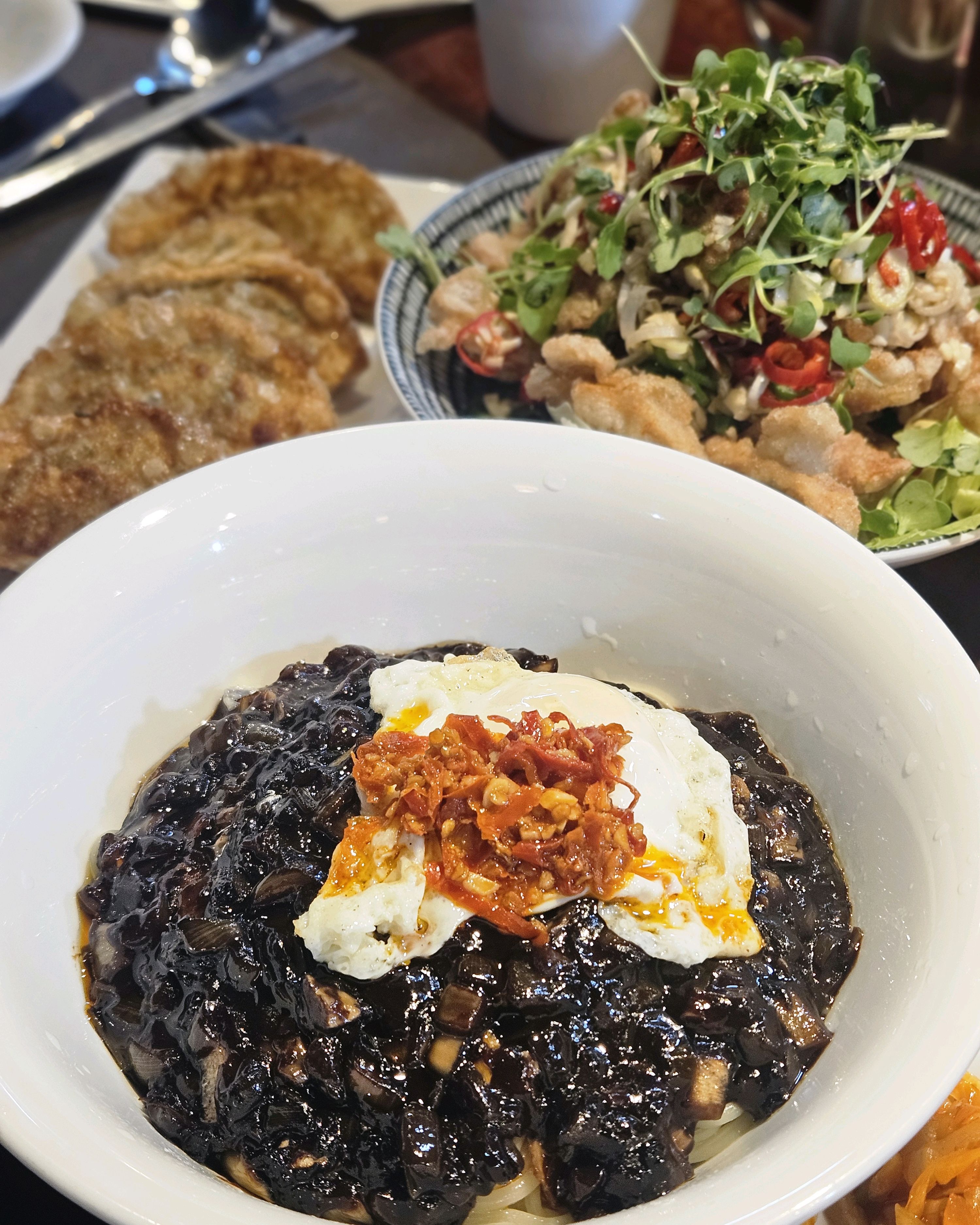 
한성대입구역식당 한원