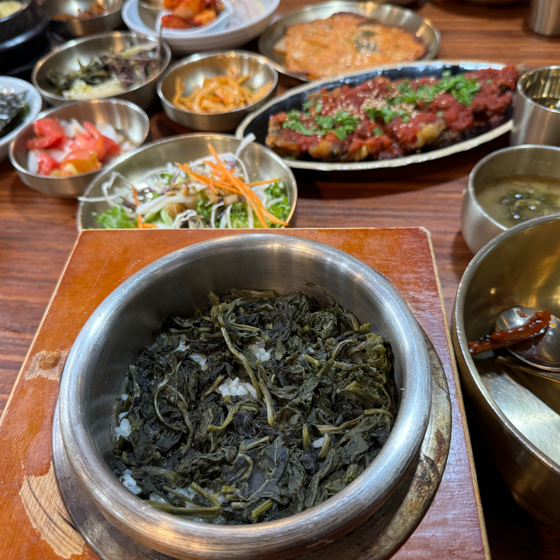 지인들과 모임할 때는 항상 이곳에 갈 만큼 가성비도 좋고 맛도 좋아요. 반찬 구성도 알찬데
