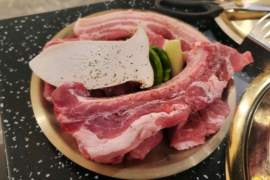 한국 서울 강남역 주변 한식 고기구이 맛집 고기꾼김춘배 강남점
