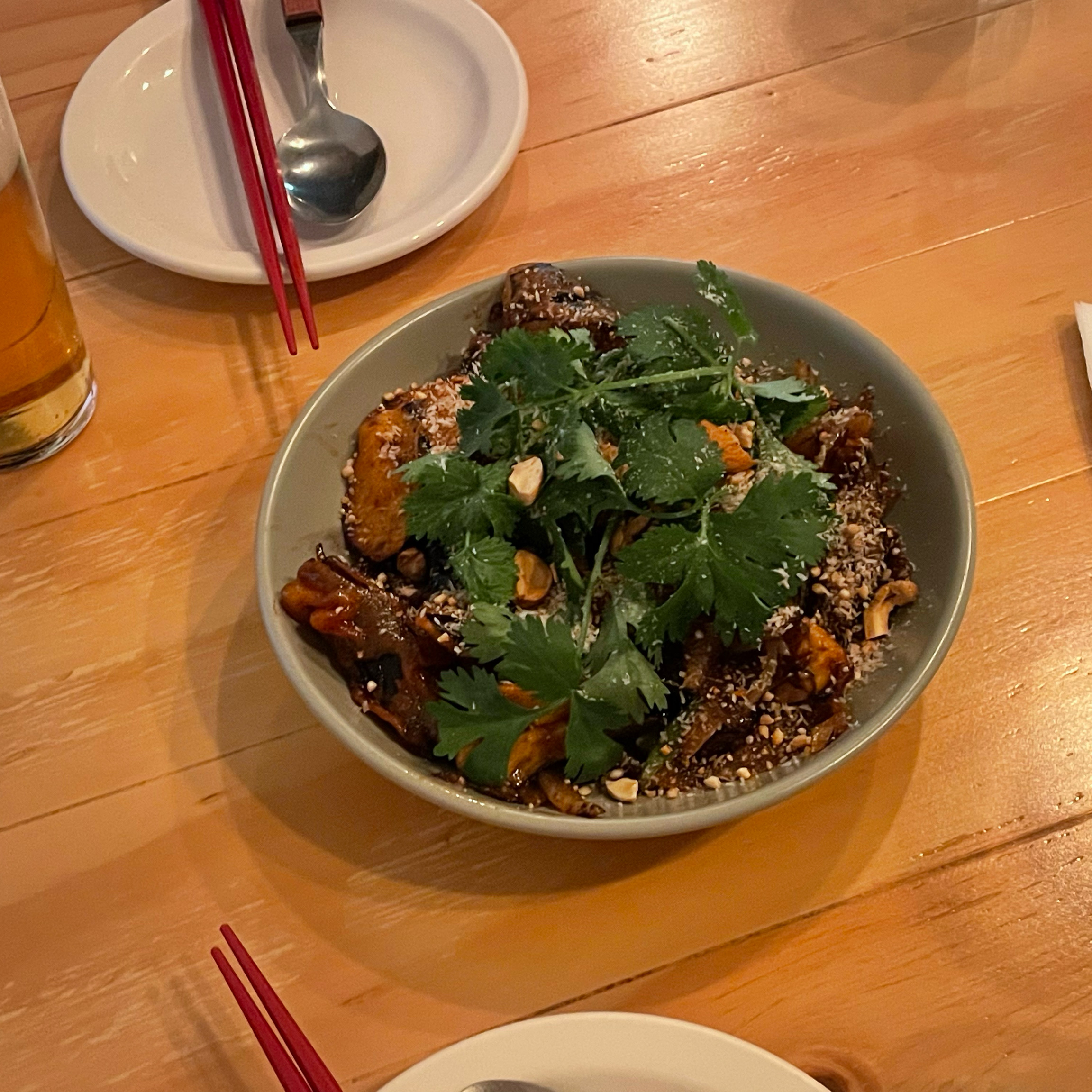 음식이 전부 맛있어요. 배가 불러 못 먹은 다른 메뉴 먹으러 또 갈 거예요. 태국음식 러버