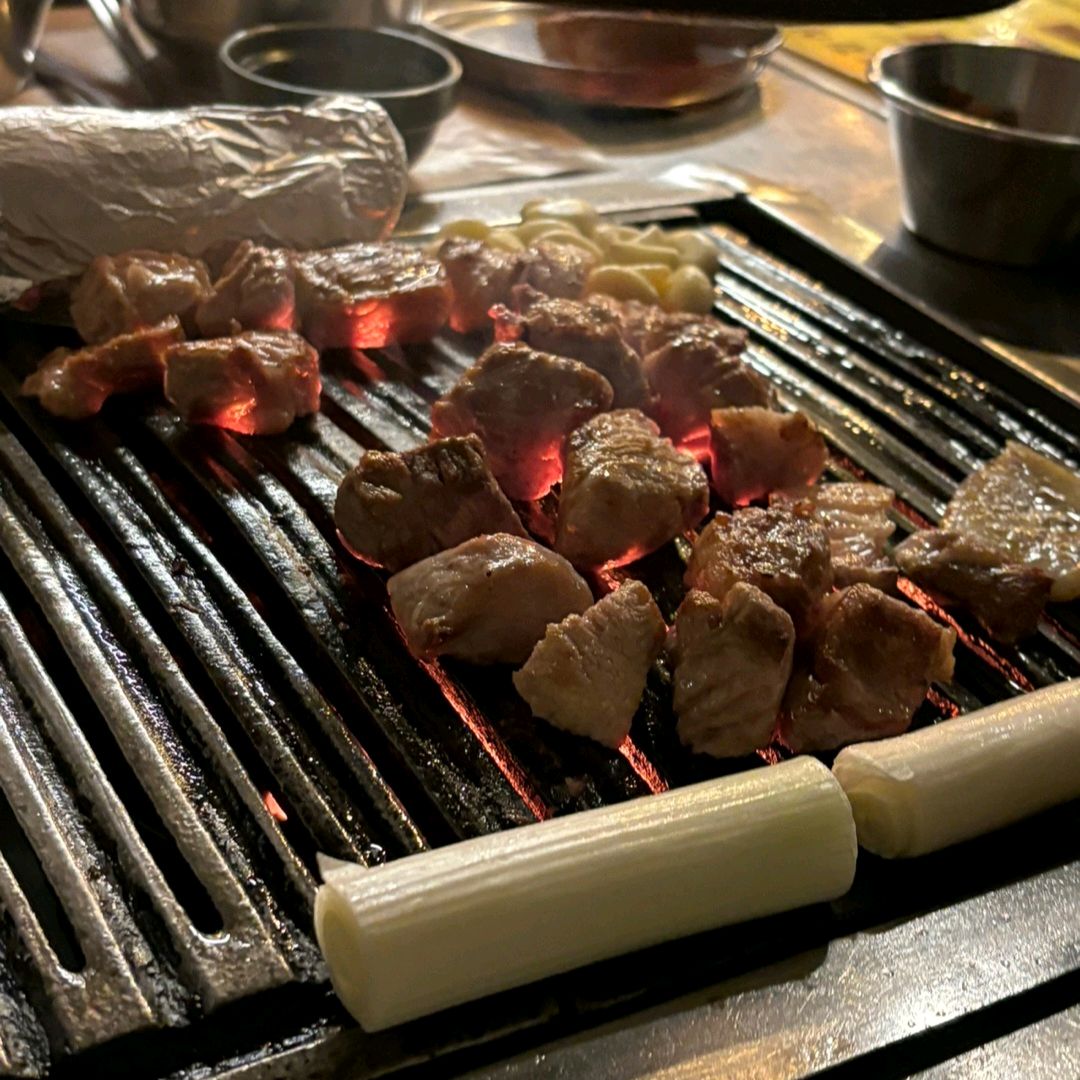 
약수역식당 금돼지식당