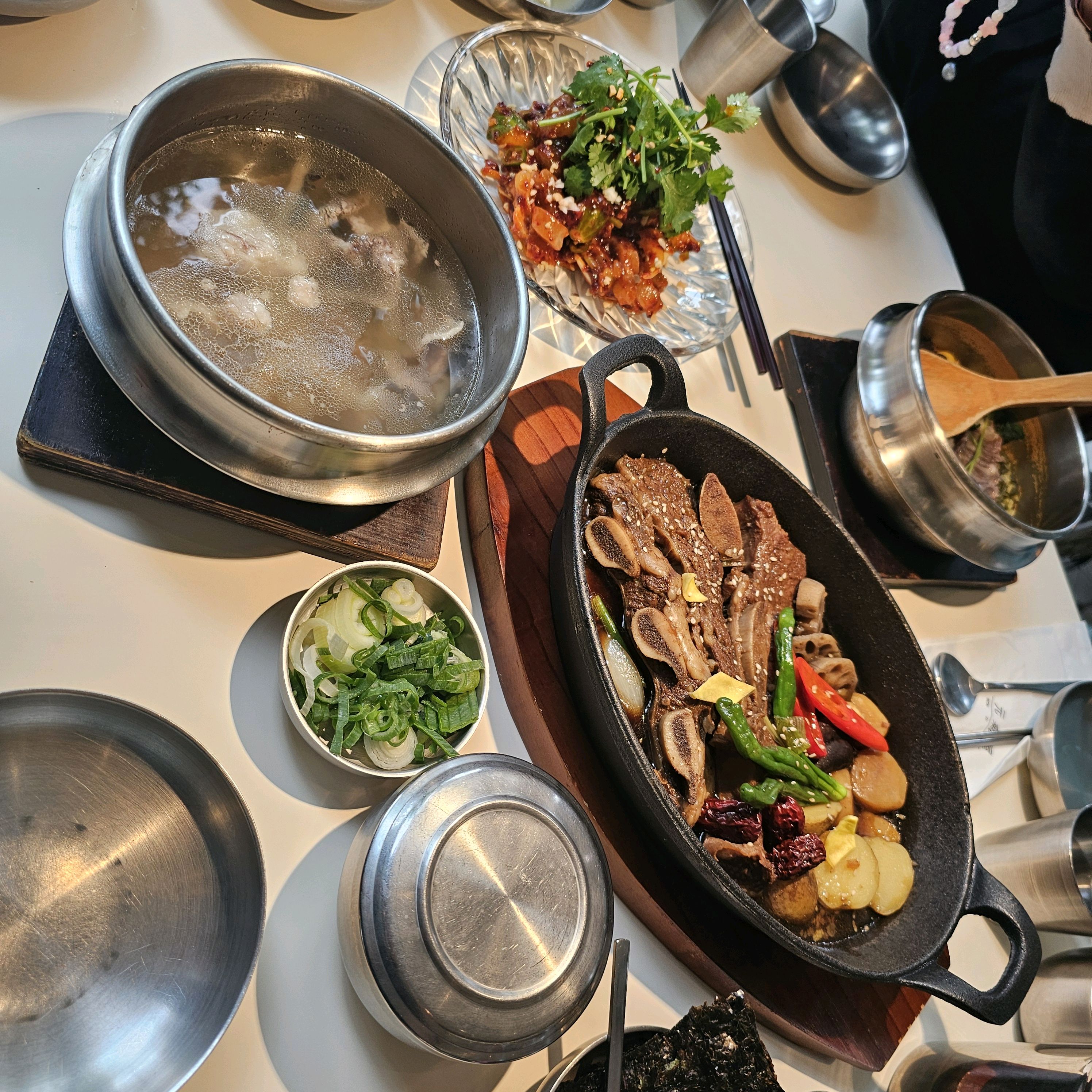  한국 서울 건대입구역 주변 전골 전문점 맛집 원기옥 성수낙낙점