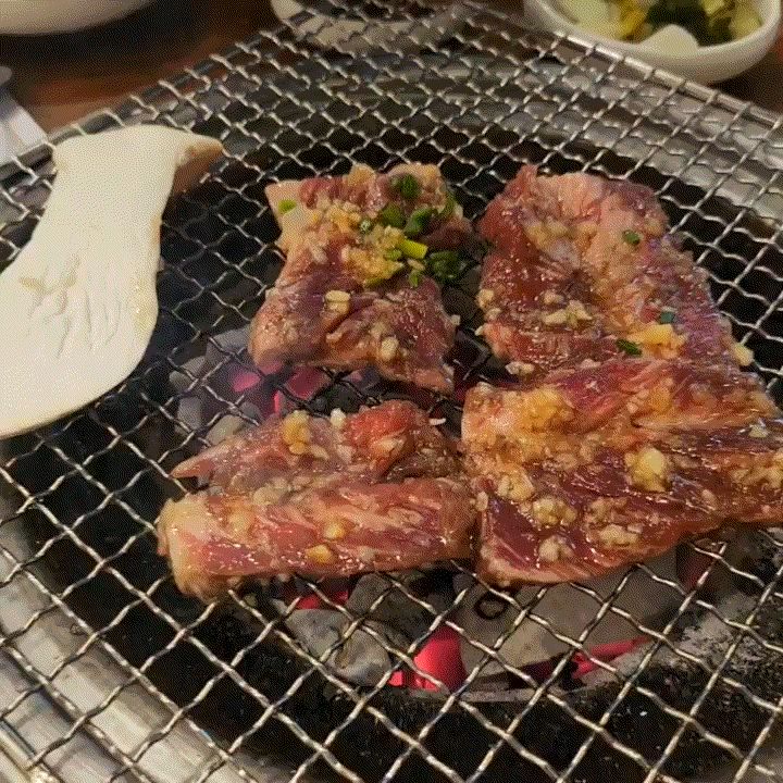 
인덕원역식당 두툼한가 본점