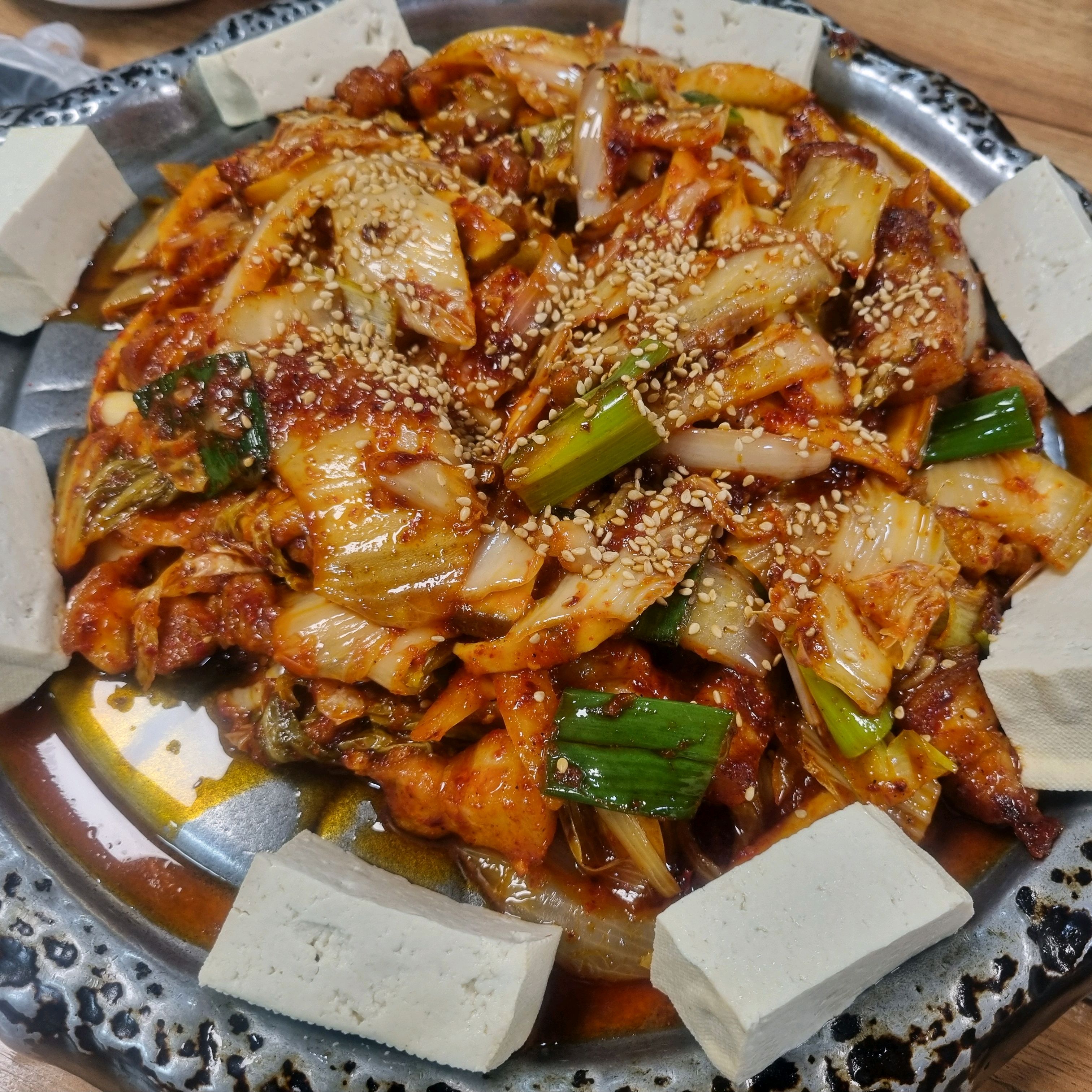 Dapsimni Station Restaurant Whole Pork Duruchigi Kimchi Stew Restaurant