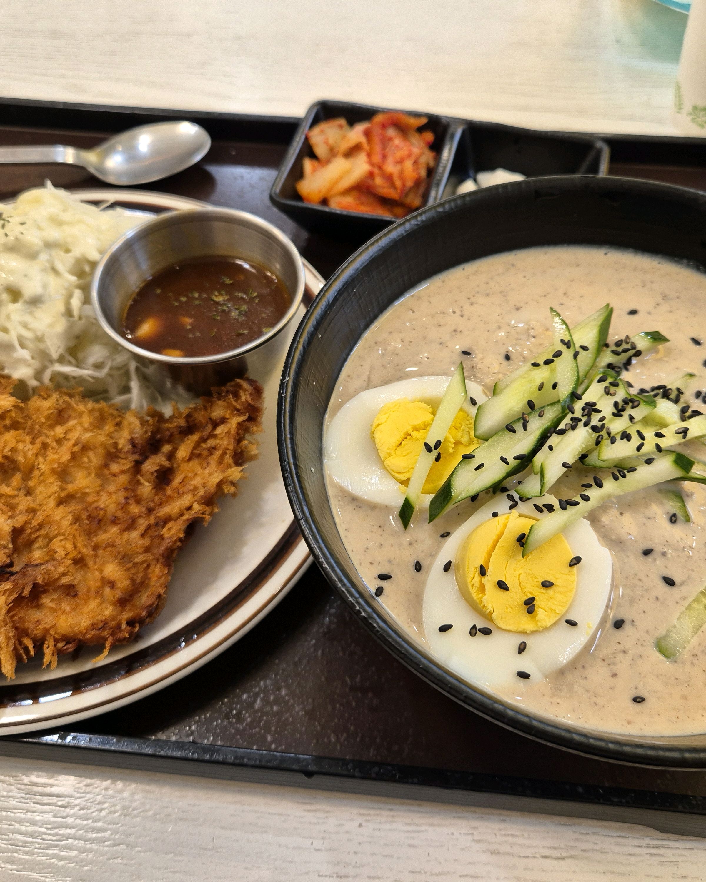 
독립문역식당 돈박