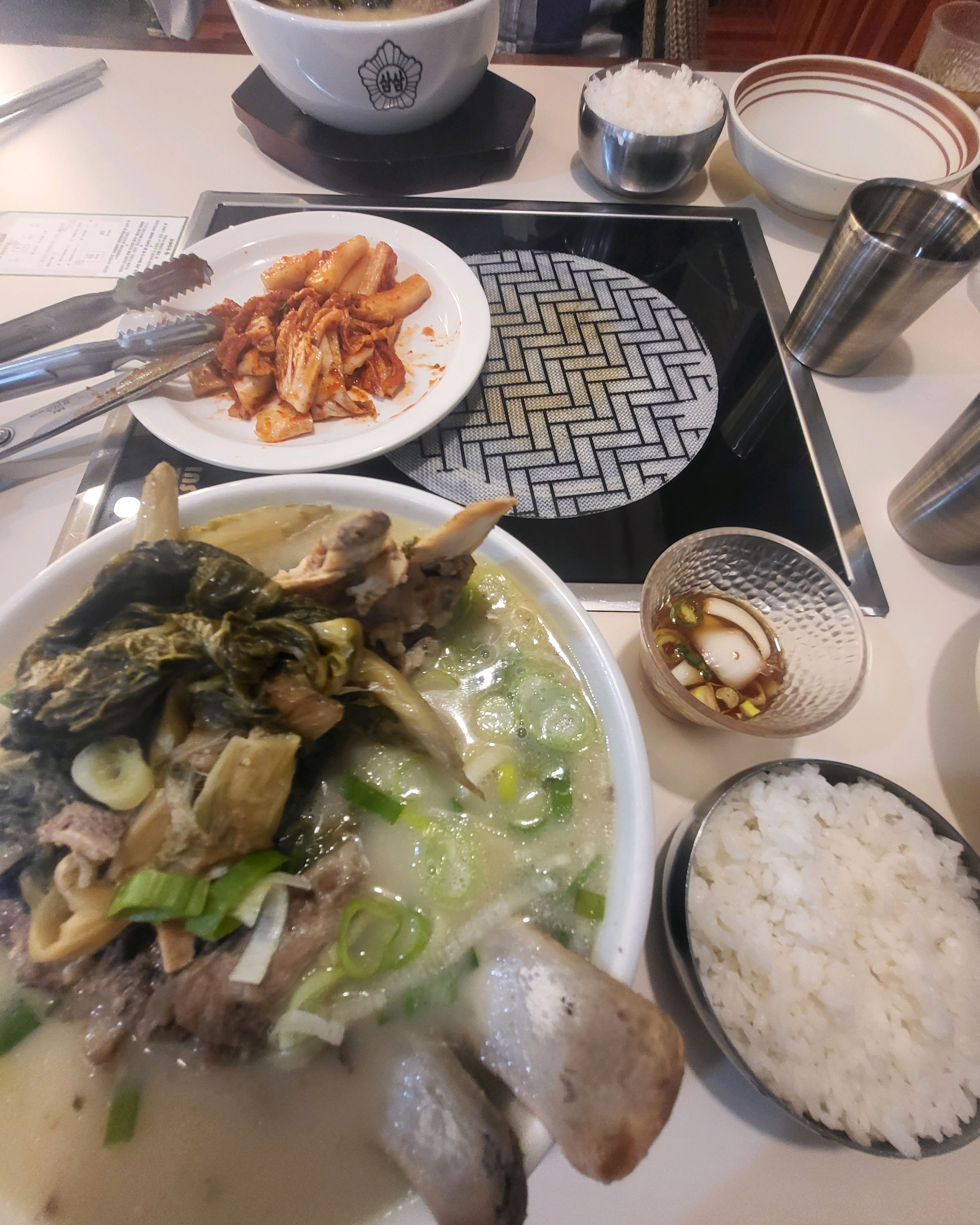 
장한평역식당 삼삼뼈국 장한평역점