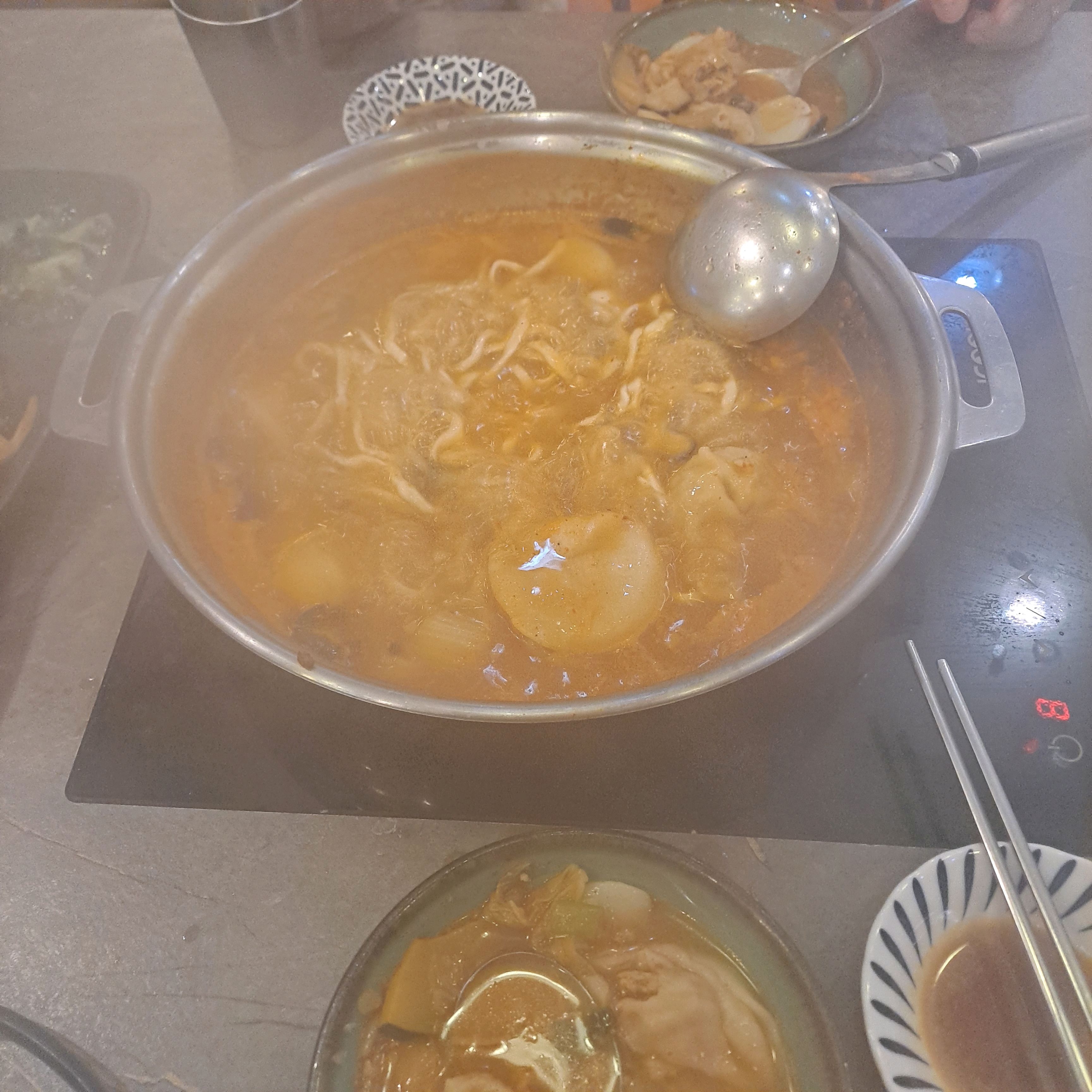 
행당역식당 만두전빵