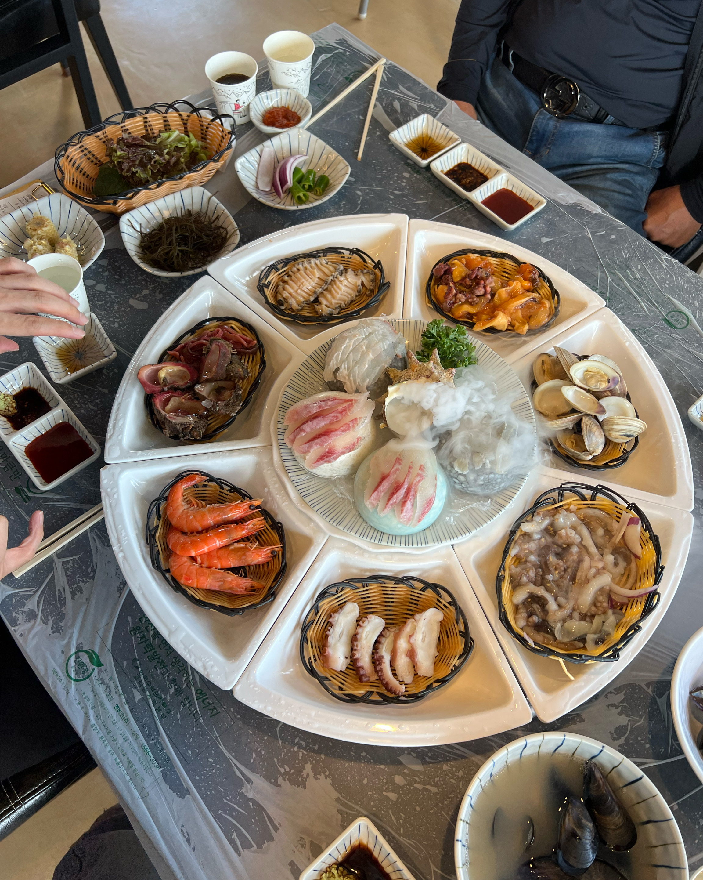  부산 기장 해녀촌 전복 전문점 해담 연화리본점