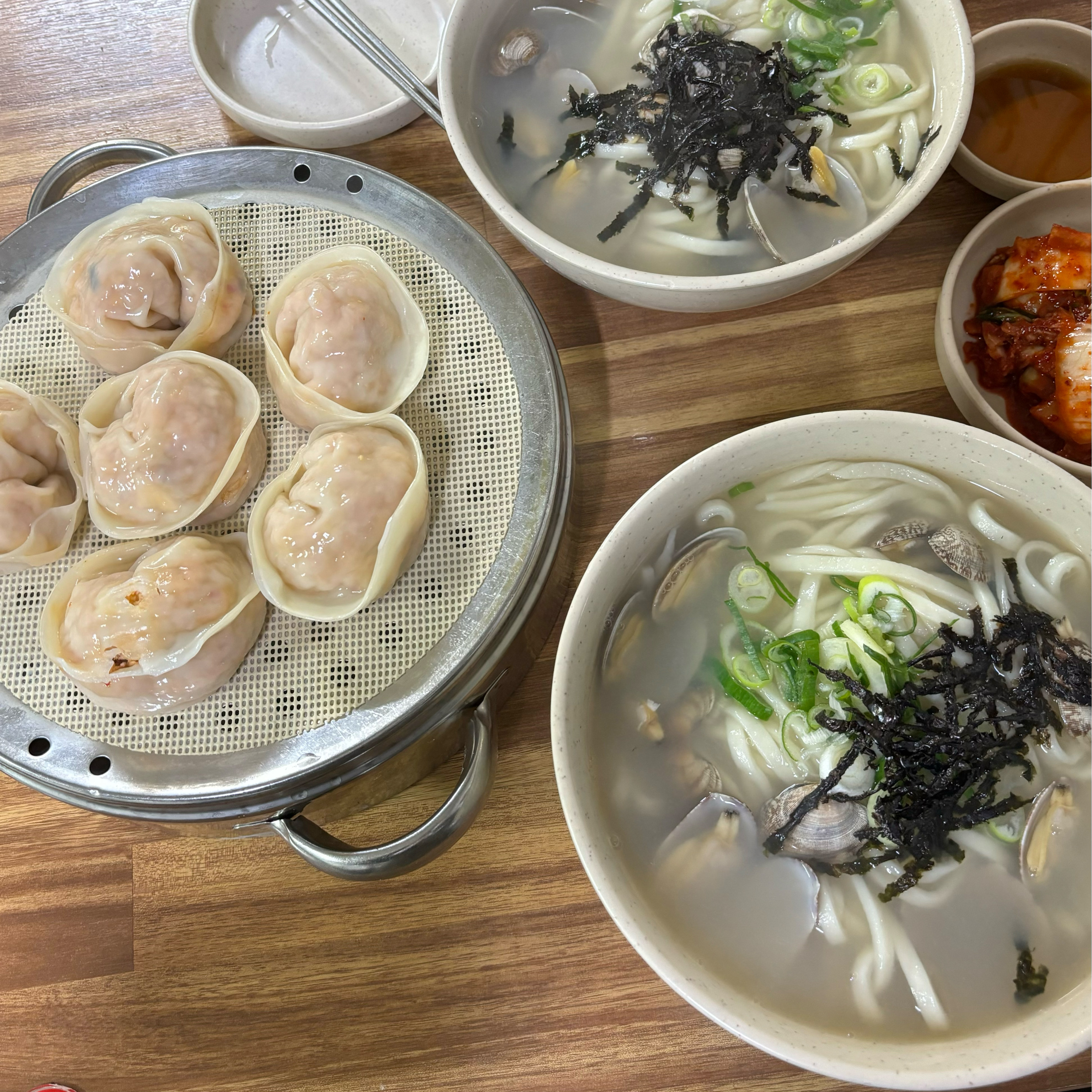 A Book of Praise for Jongno 3-ga Station Restaurant