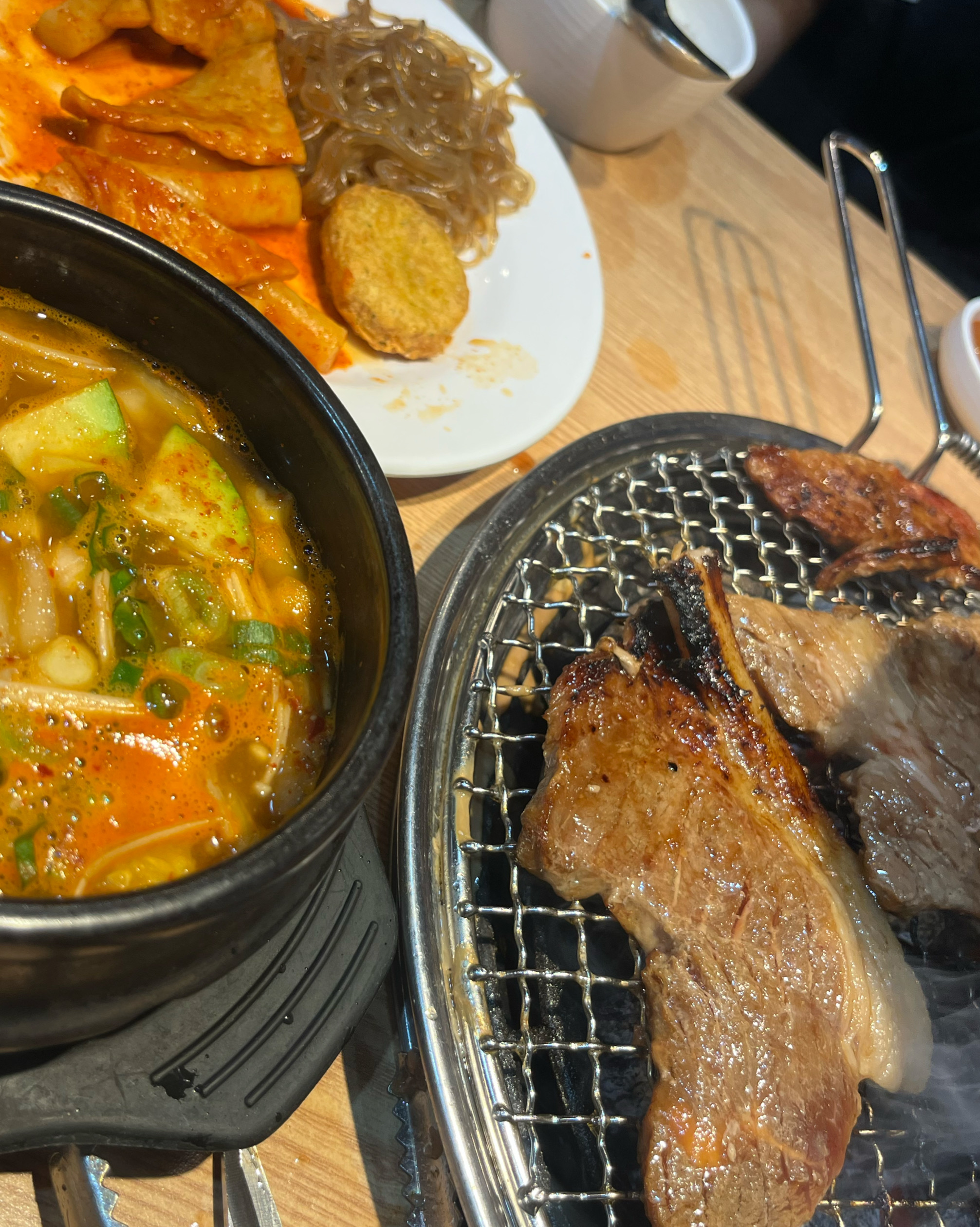 항상 친절하게 응대해주시고 맛도 항상 맛있고 매장도 - 다산동 맛집 명륜진사갈비 다산신도시점