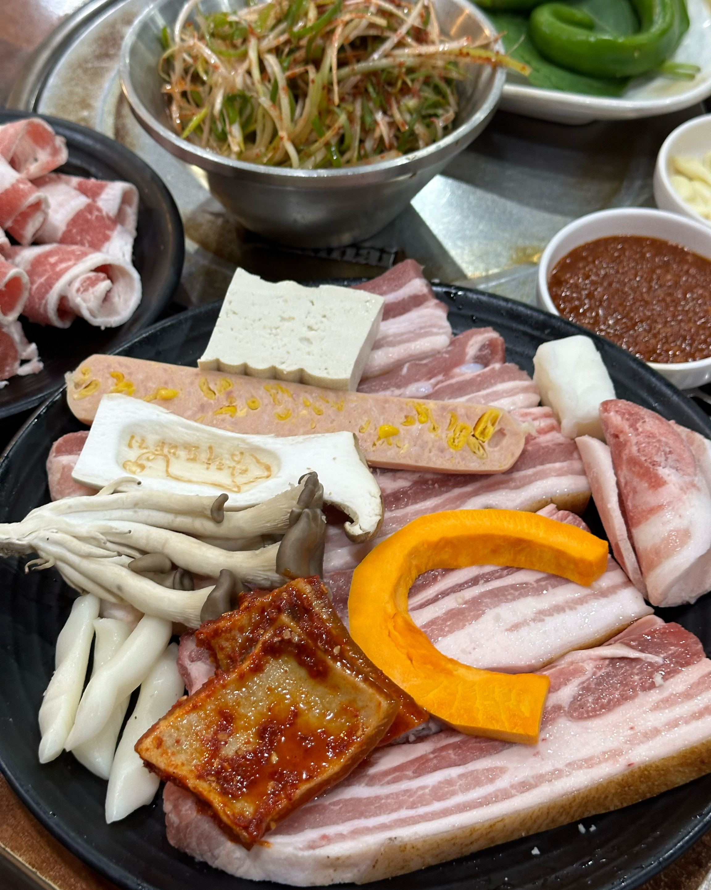 
남부터미널역식당 탐라도야지