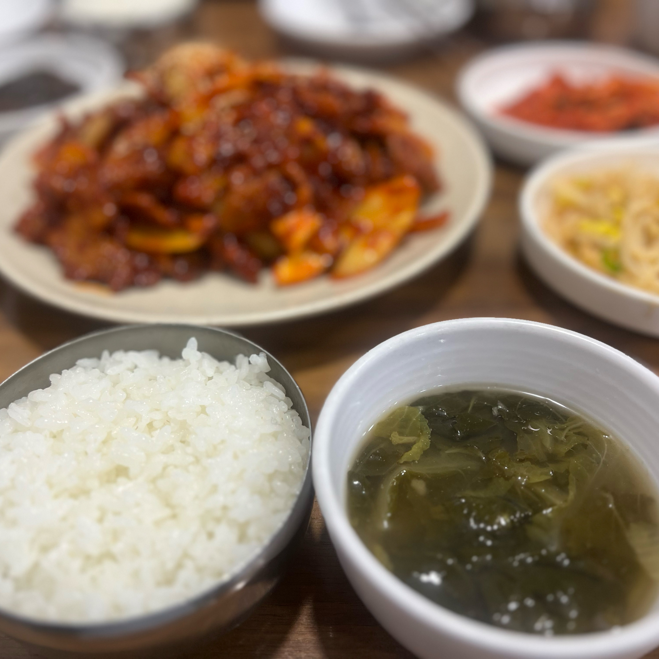 
서대문역식당 덕수정