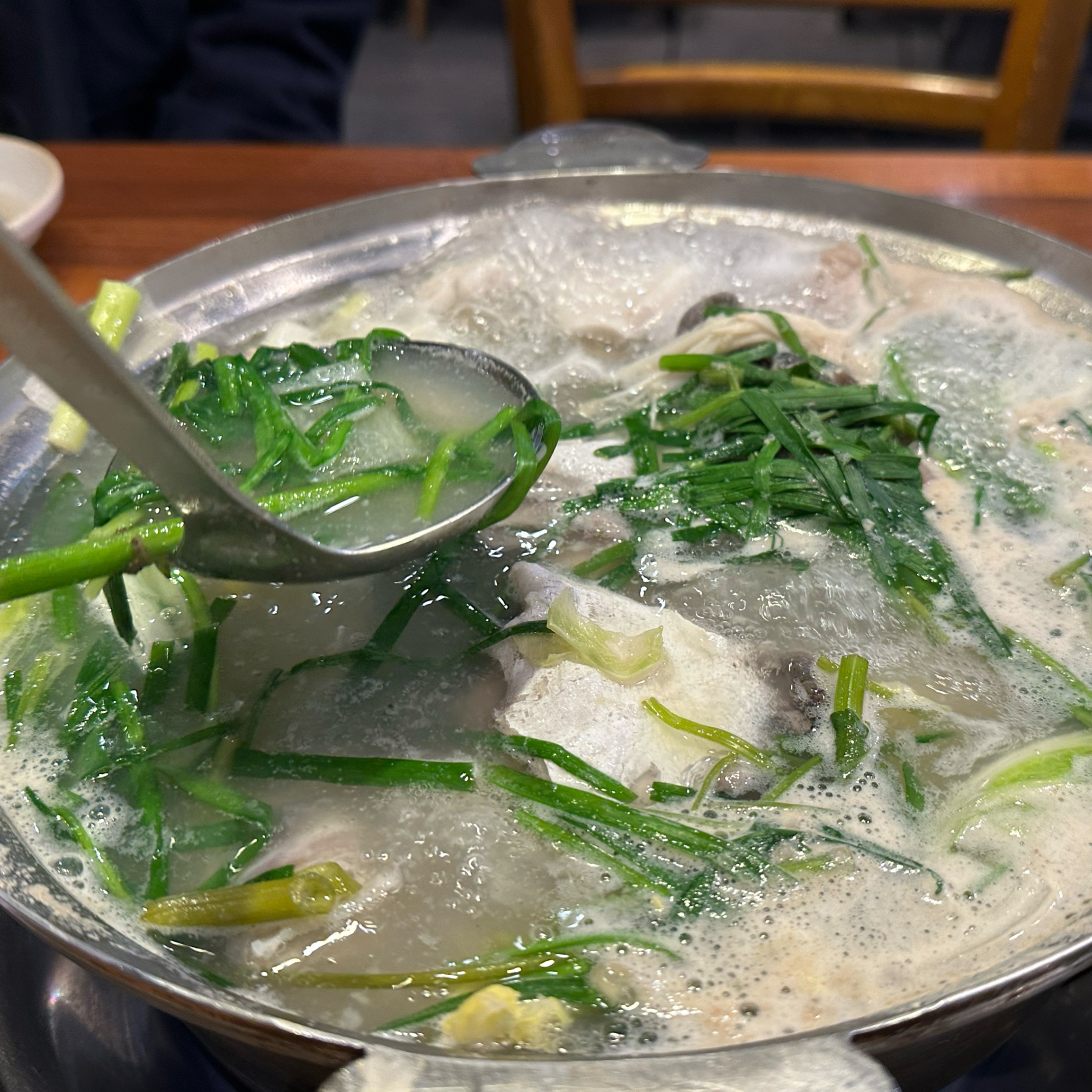 Dongdaemun Station Restaurant Dongnae Bokguk Jongno Headquarters