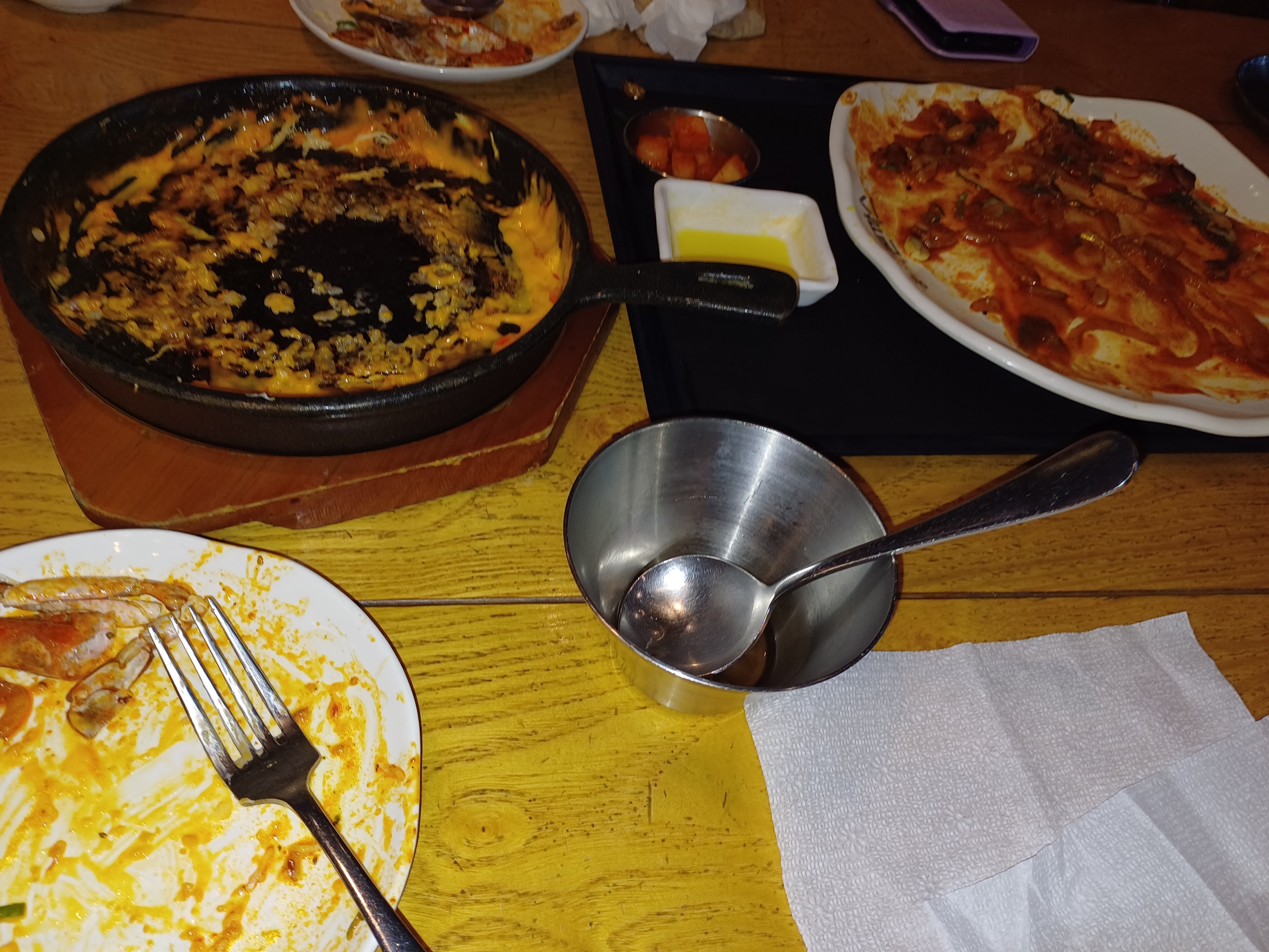 볶음짬뽕, 더블치즈돈까스 시켜서 먹었는데 맛있어서 사진을 다 먹고 찍었어요. ㅎ - 청주 용암동 맛집 홍익돈까스 청주용암점