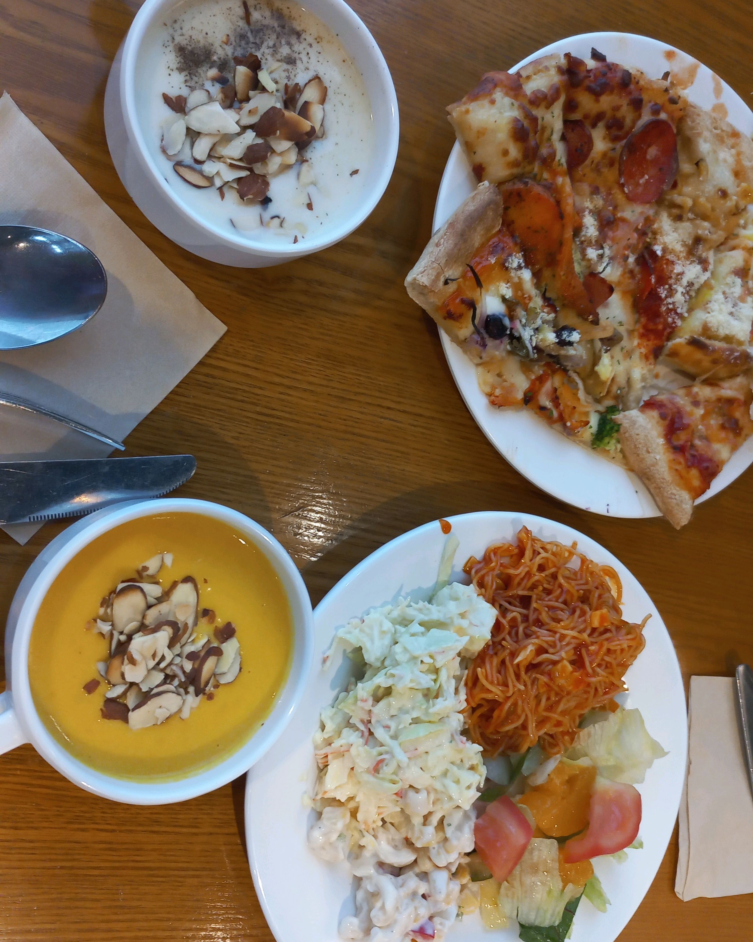 아침일찍가서 그런지 음식도 모자람없고 따뜻해서 좋았어요 - 하단역 맛집 피자몰 아트몰링부산하단점