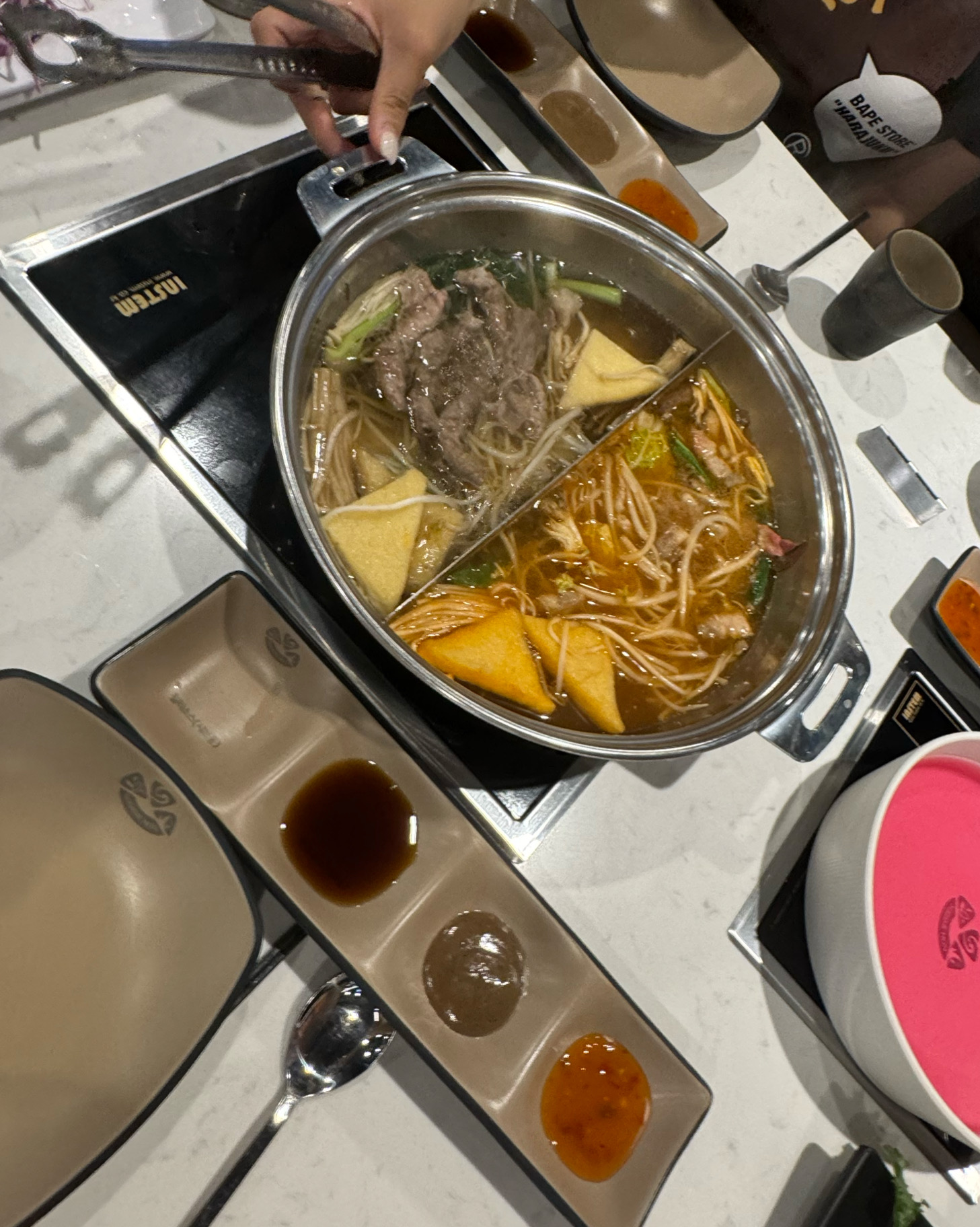 가성비 좋게 너무 잘 먹었어요 ! 친구들이랑 왔는데 골고루 다양하게 먹을 수 있어서 좋았어
