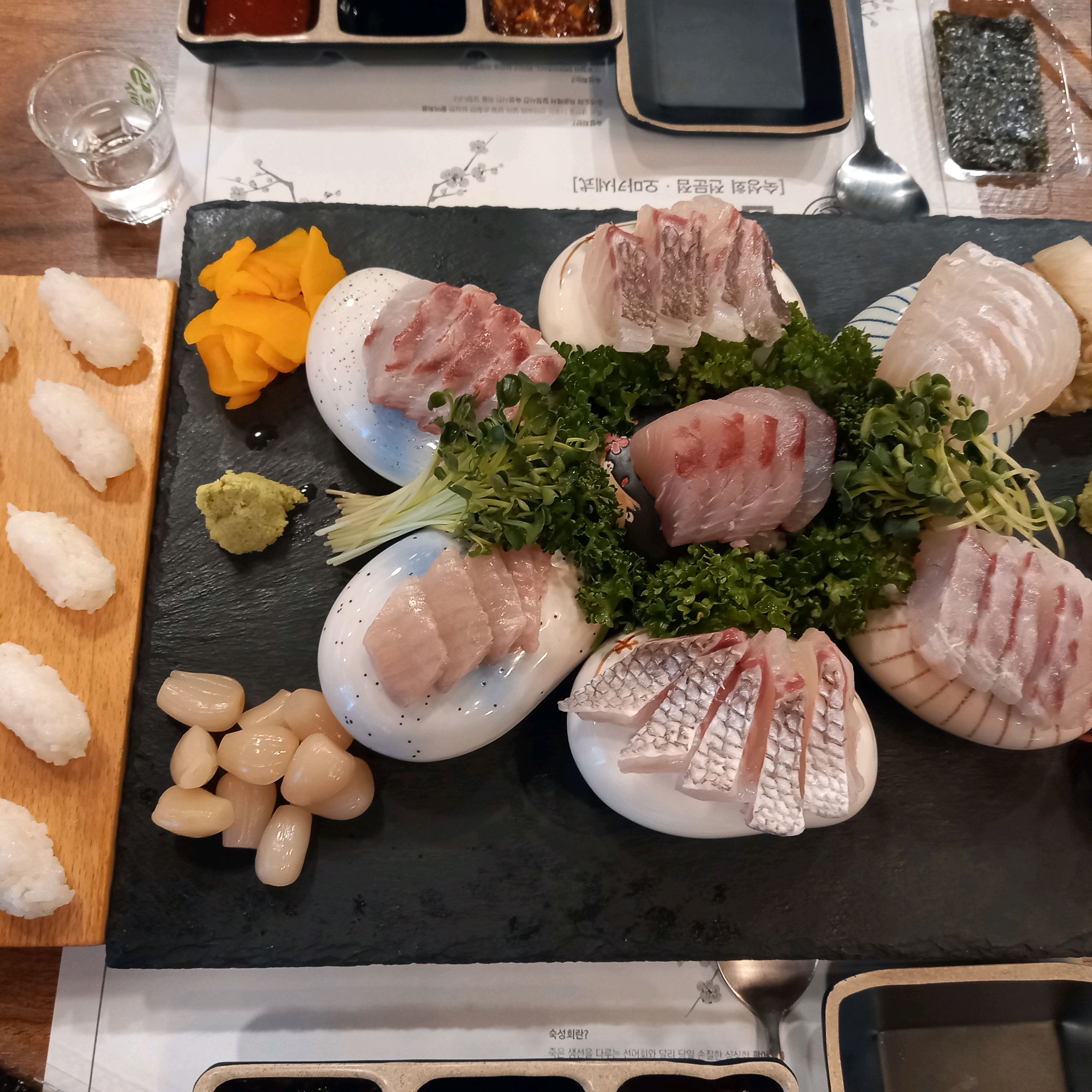 오늘 회가 먹고 싶어 네이버 예약후 방문했어요 - 권선동 맛집 삼도숙성회 권선점
