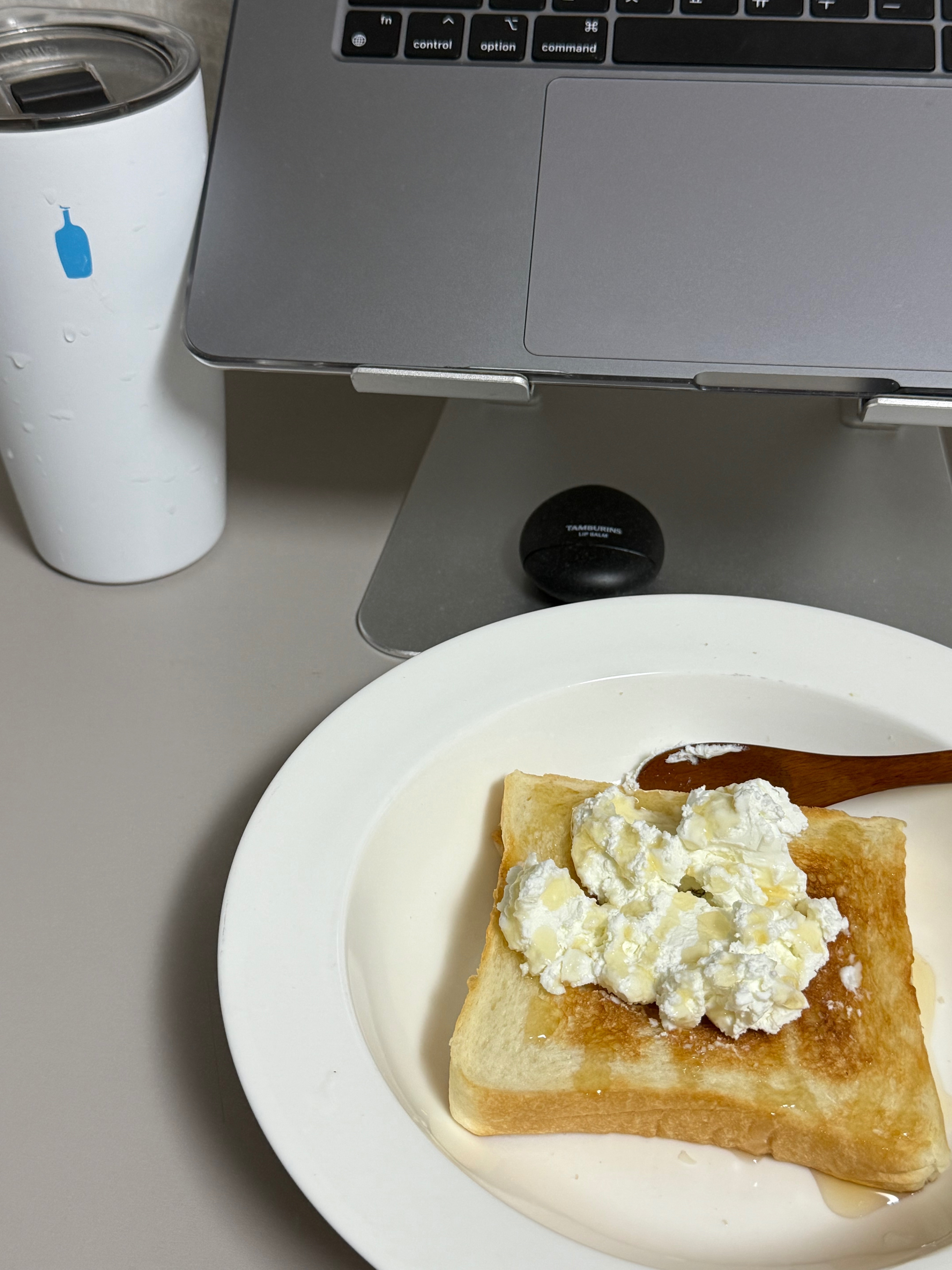 화이트리에 식빵 토스트기 구워서 먹으면 극락 - 칠곡 맛집 화이트리에 칠곡점